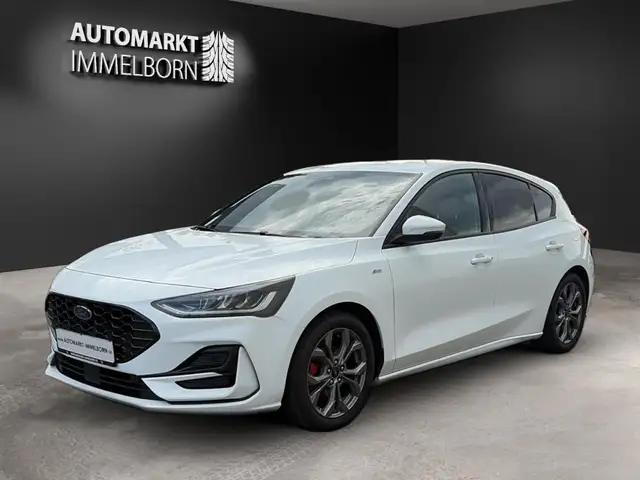 Ford Focus view 4
