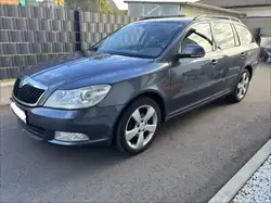 Skoda Octavia Combi - fotografija vozila