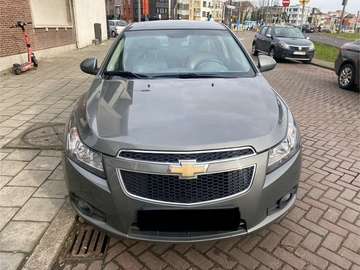 Cruze 1.6 LS