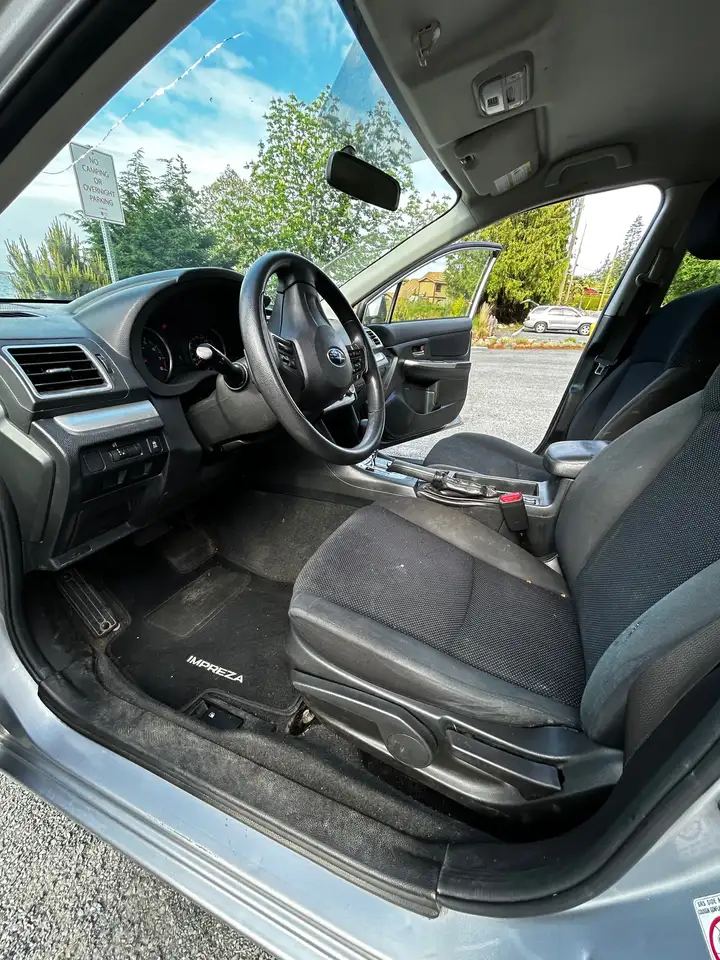 Subaru Impreza photo Subaru Impreza