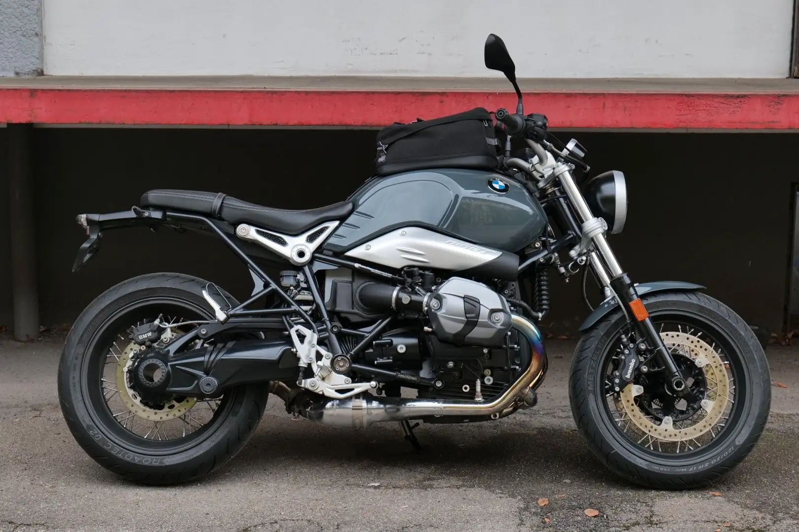 BMW R nineT Pure Neuwertig Gris - 1