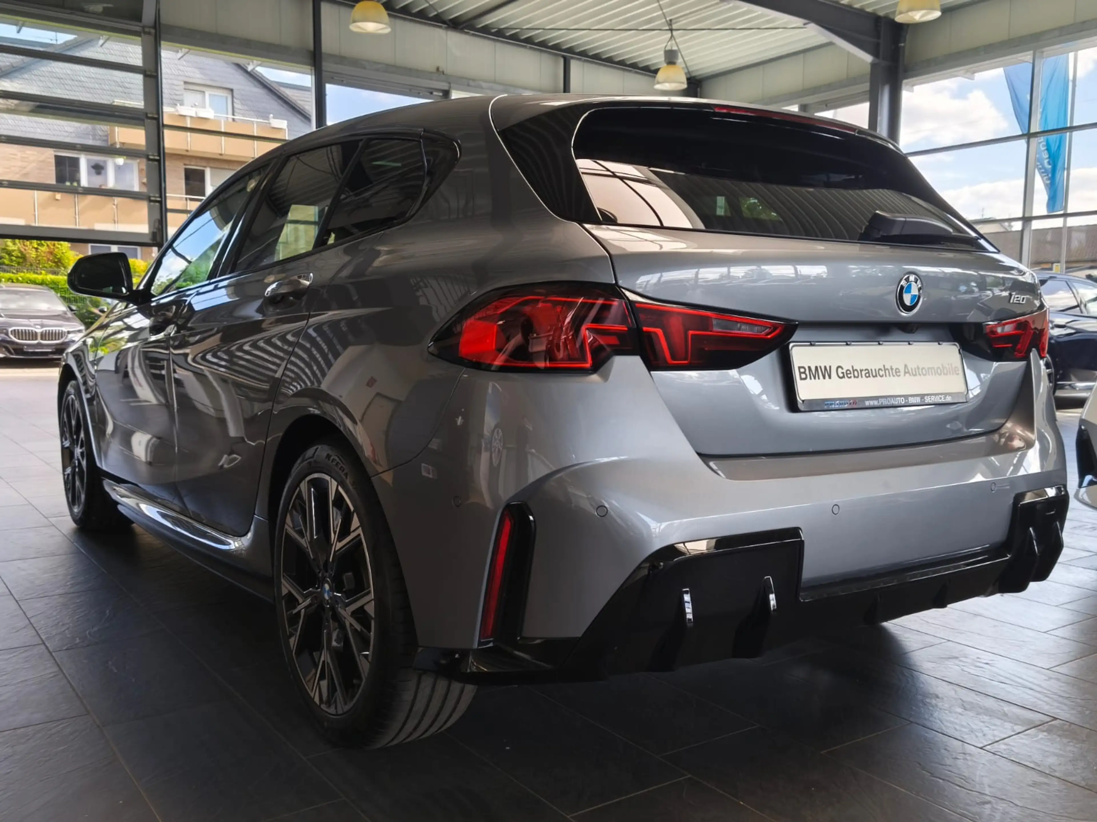 BMW 120 i M Sport Dr.As+/19"/ACC/PANO — photo 4