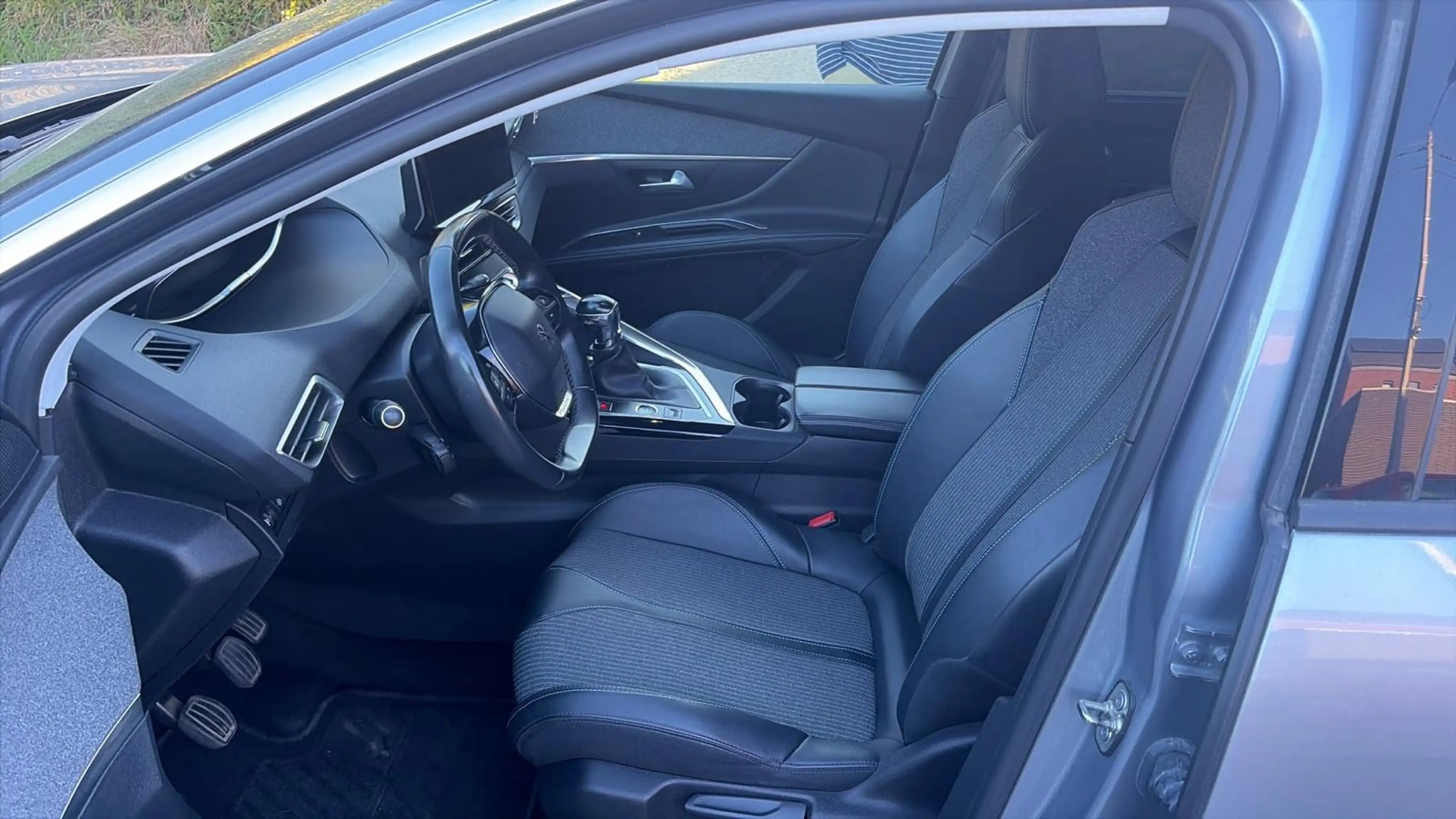 Peugeot 5008 5008 1.2 PureTech GT — photo 5