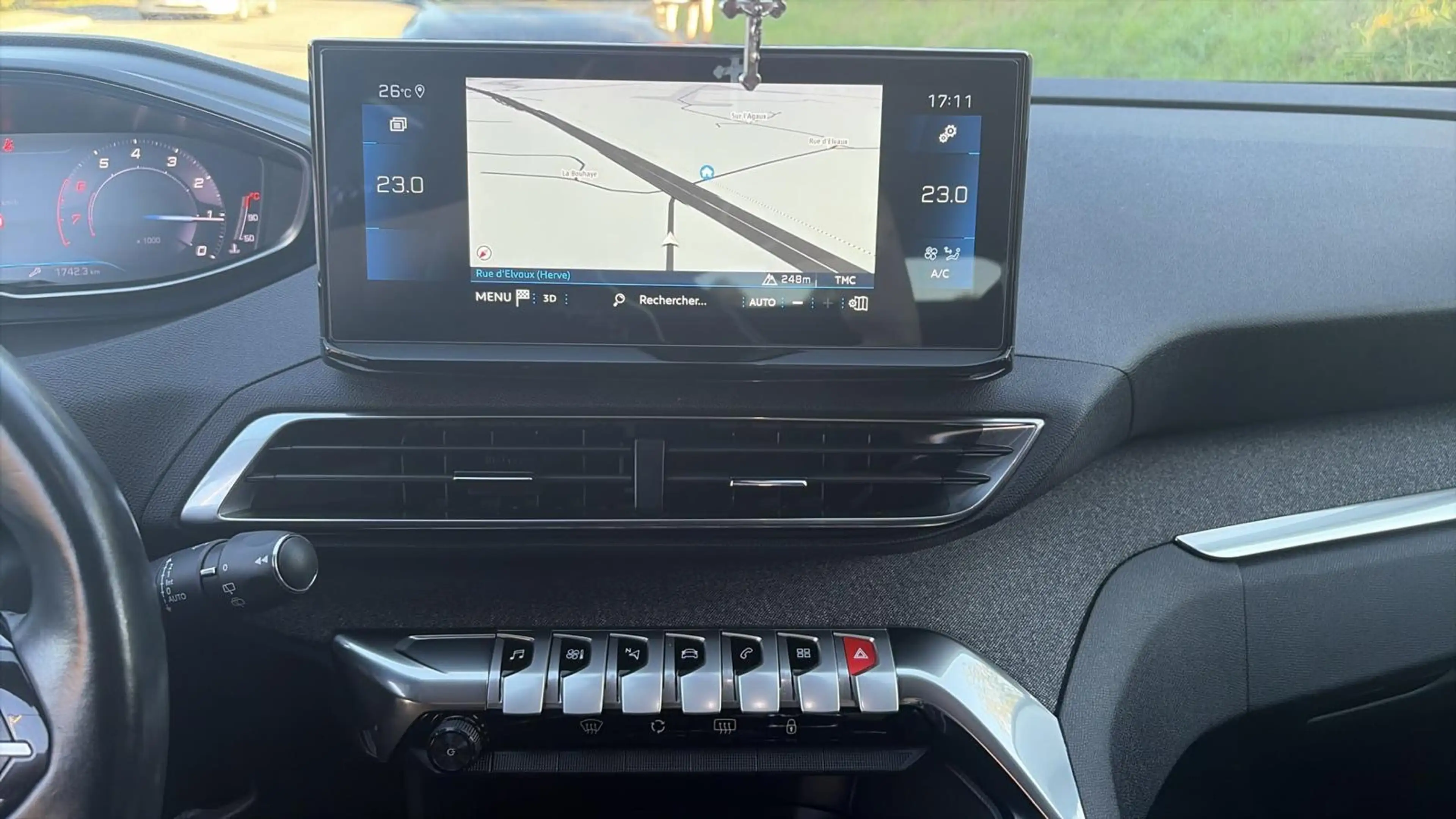 Peugeot 5008 5008 1.2 PureTech GT — photo 10