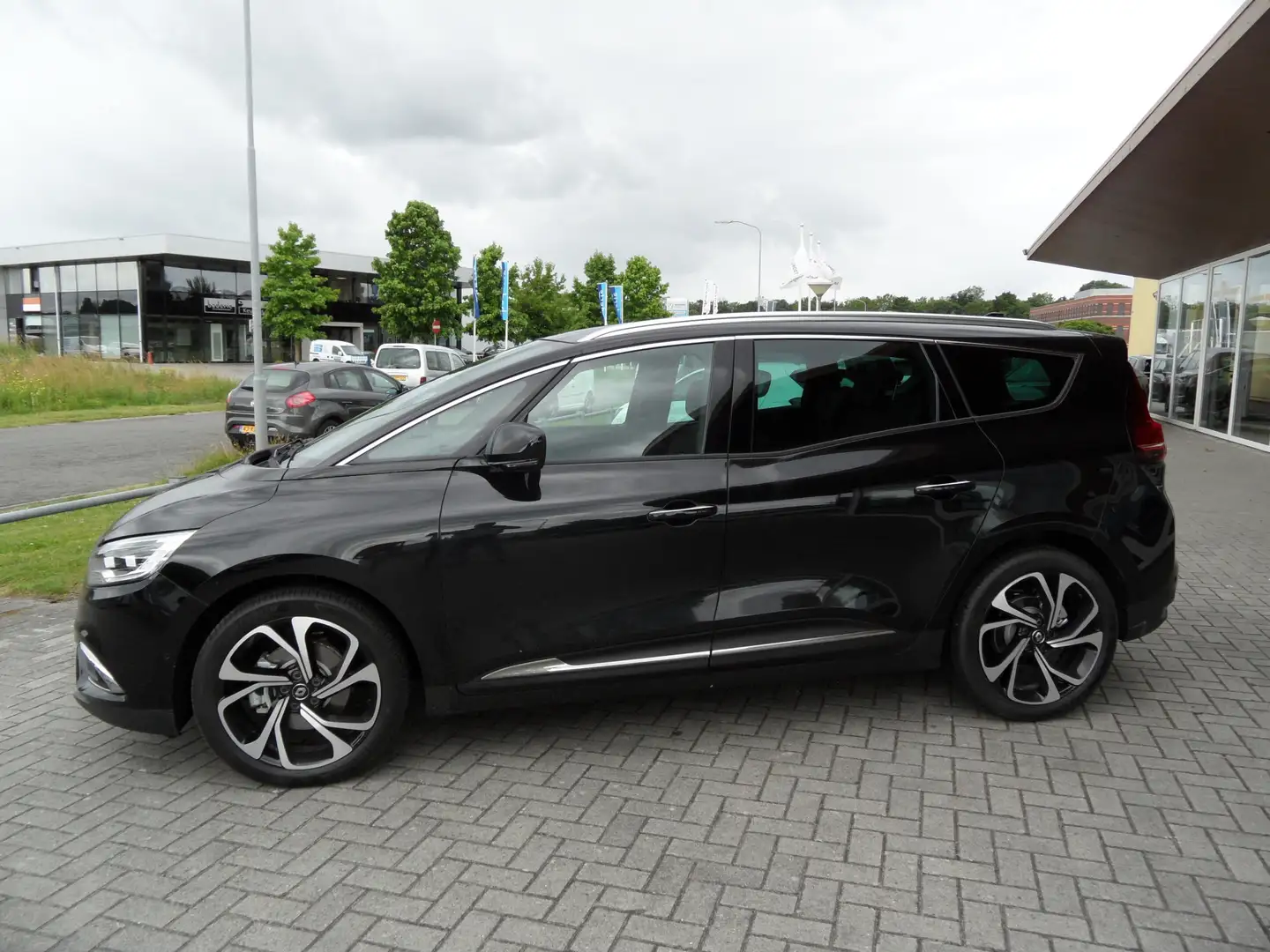 Renault Grand Scenic 1.3 TCe Executive 7p. Automaat /Nieuw Nieuwprijs € Zwart - 2