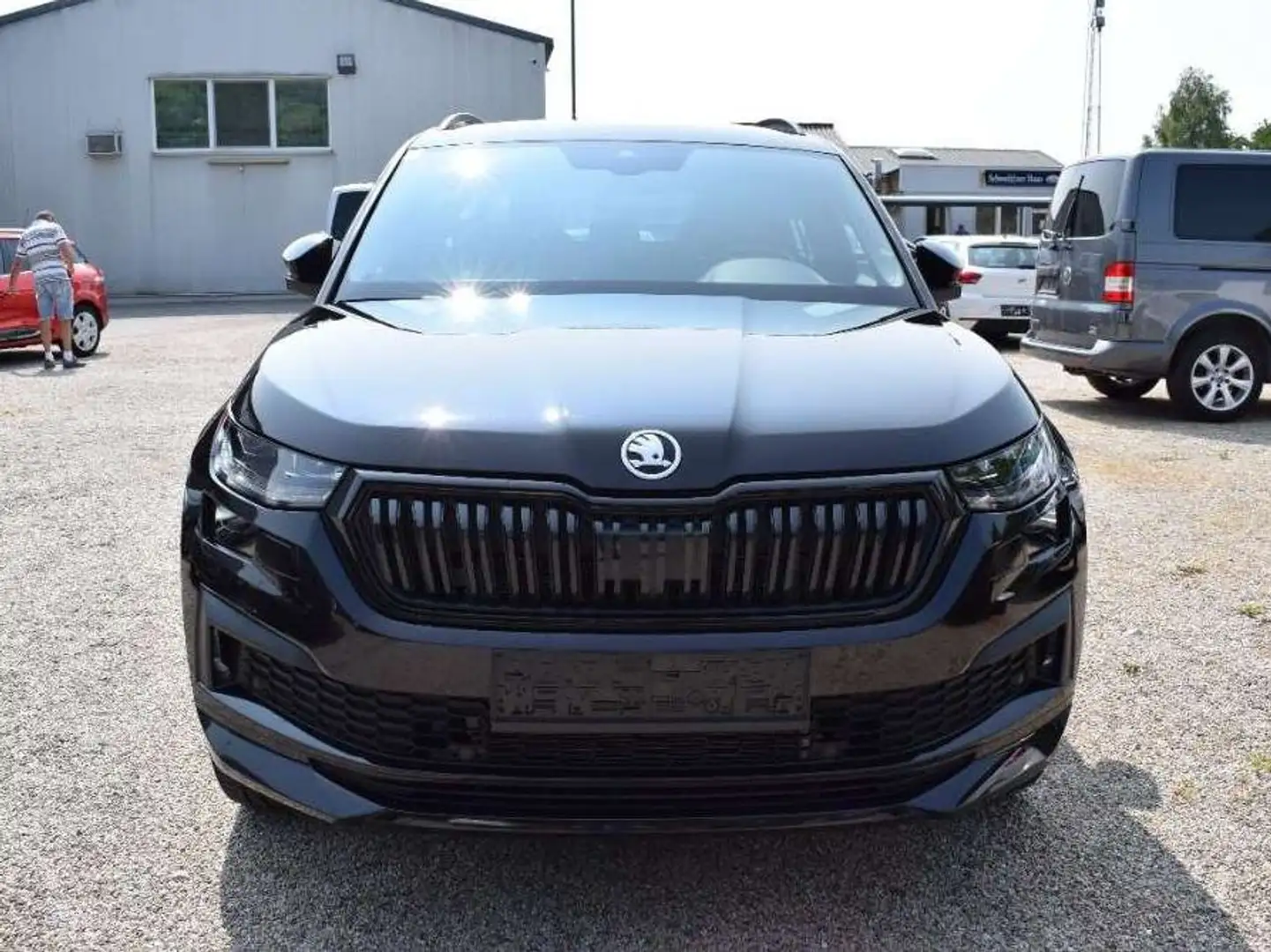 Skoda Kodiaq 2,0 TDI SCR 4x4 Sportline DSG Schwarz - 2