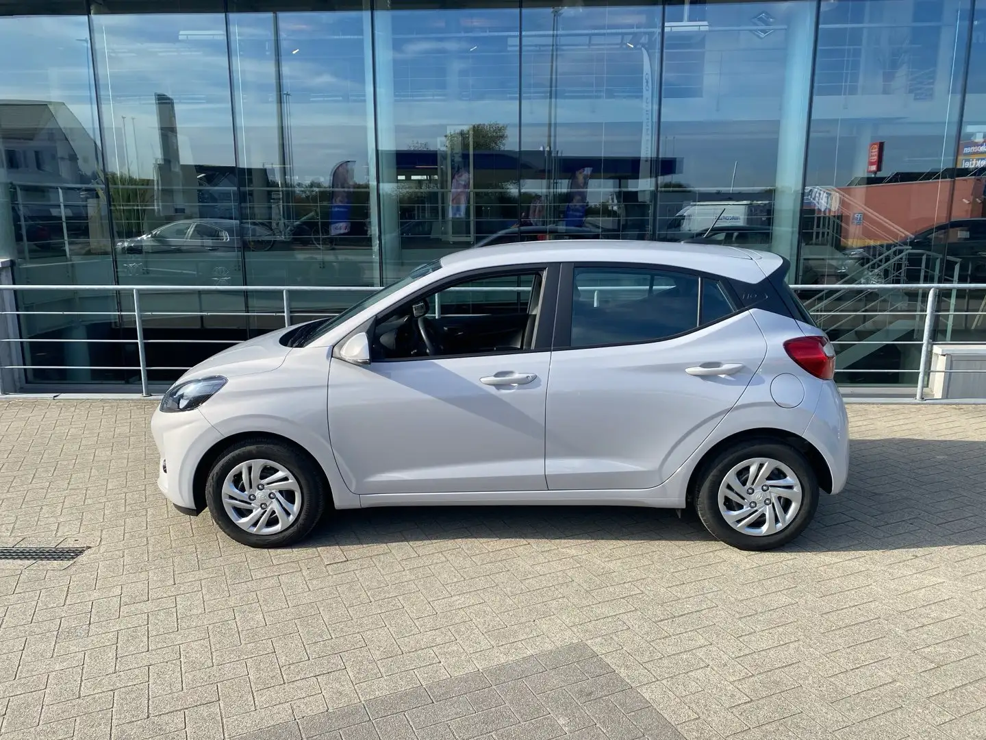 Hyundai i10 Twist (MY25) Argent - 2