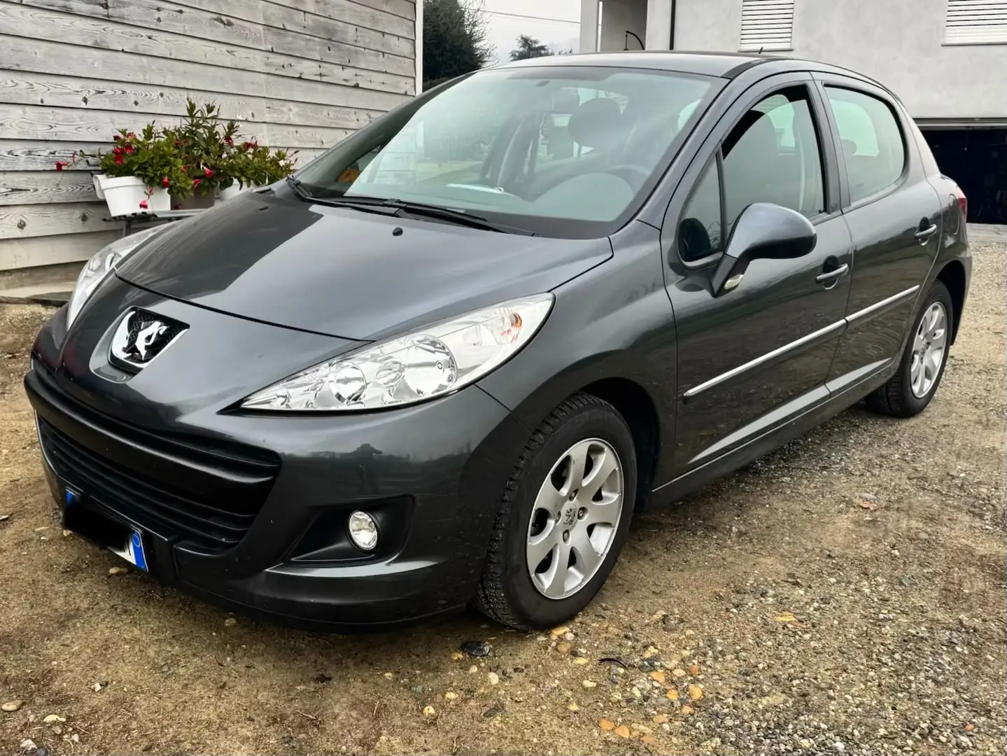 Peugeot 207 207 5p 1.4 hdi 8v Plus 70cv Grigio - 1