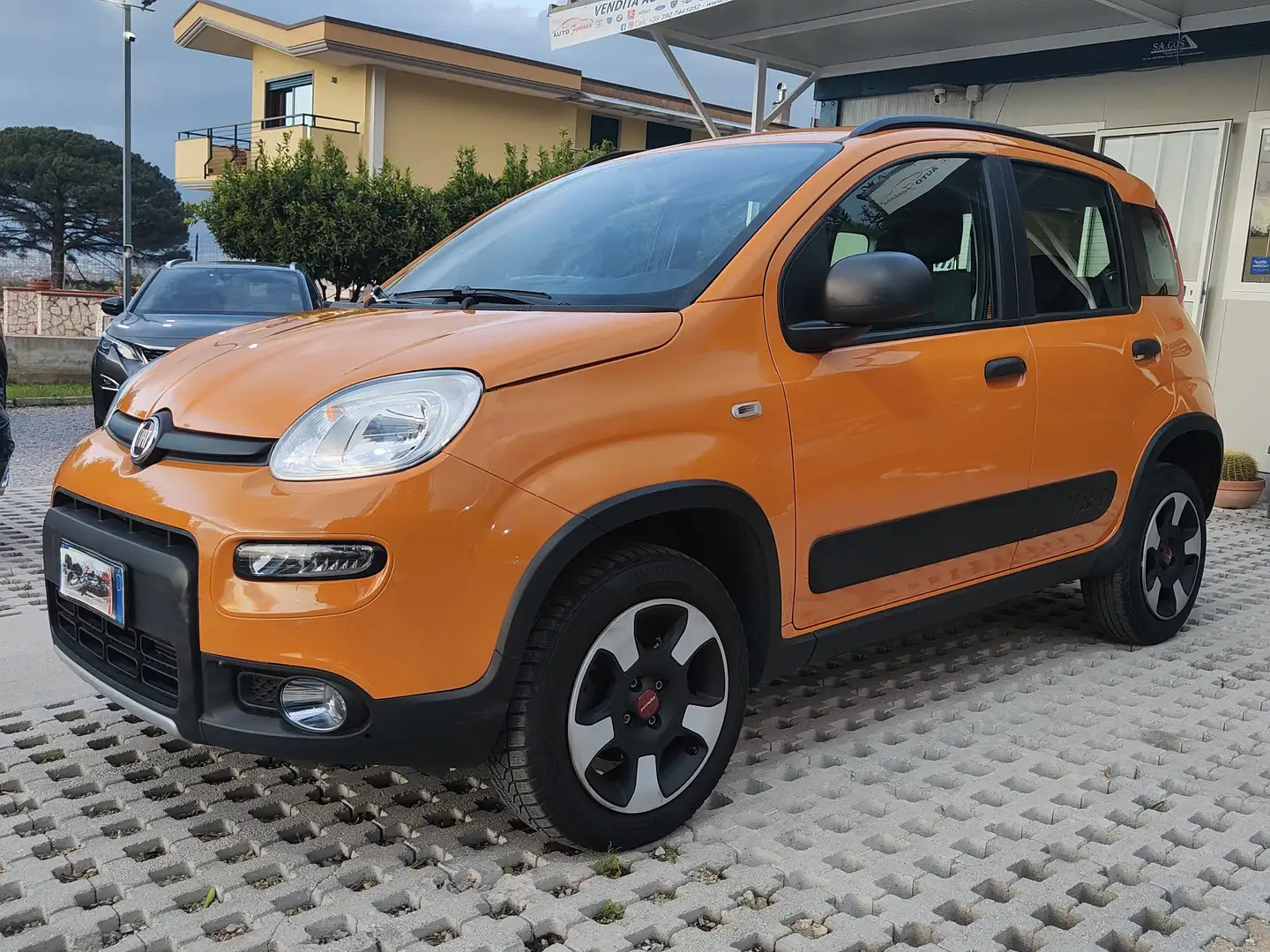 Fiat Panda 0.9 t.air t. Cross 4x4 s Naranja - 1