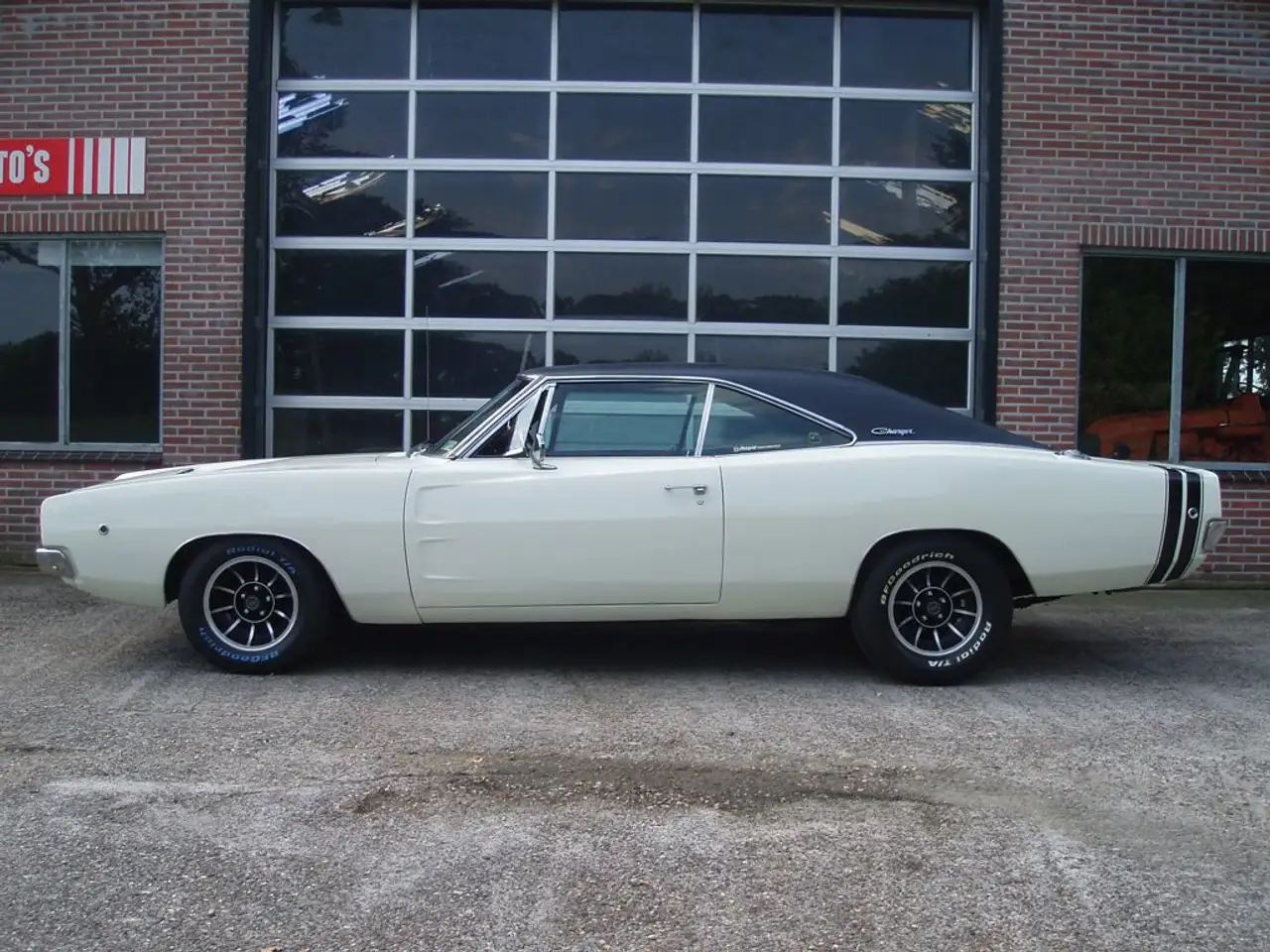Dodge Charger Big Block Automaat. NL-Kenteken. Vector velgen. Mo, foto 2