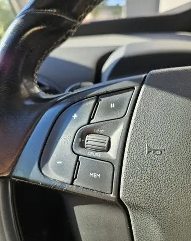 Citroen C4 Picasso view 12