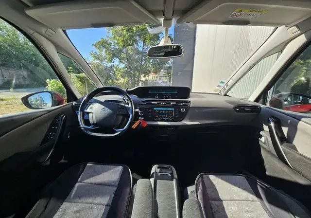 Citroen C4 Picasso view 15