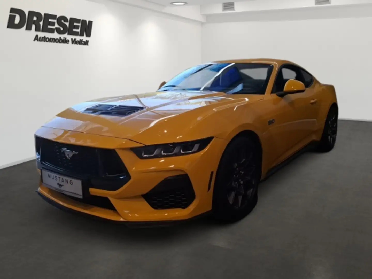 Ford Mustang Fastback GT Coupe+Verkehrszeichenerkennung+Abstand Žlutá - 1