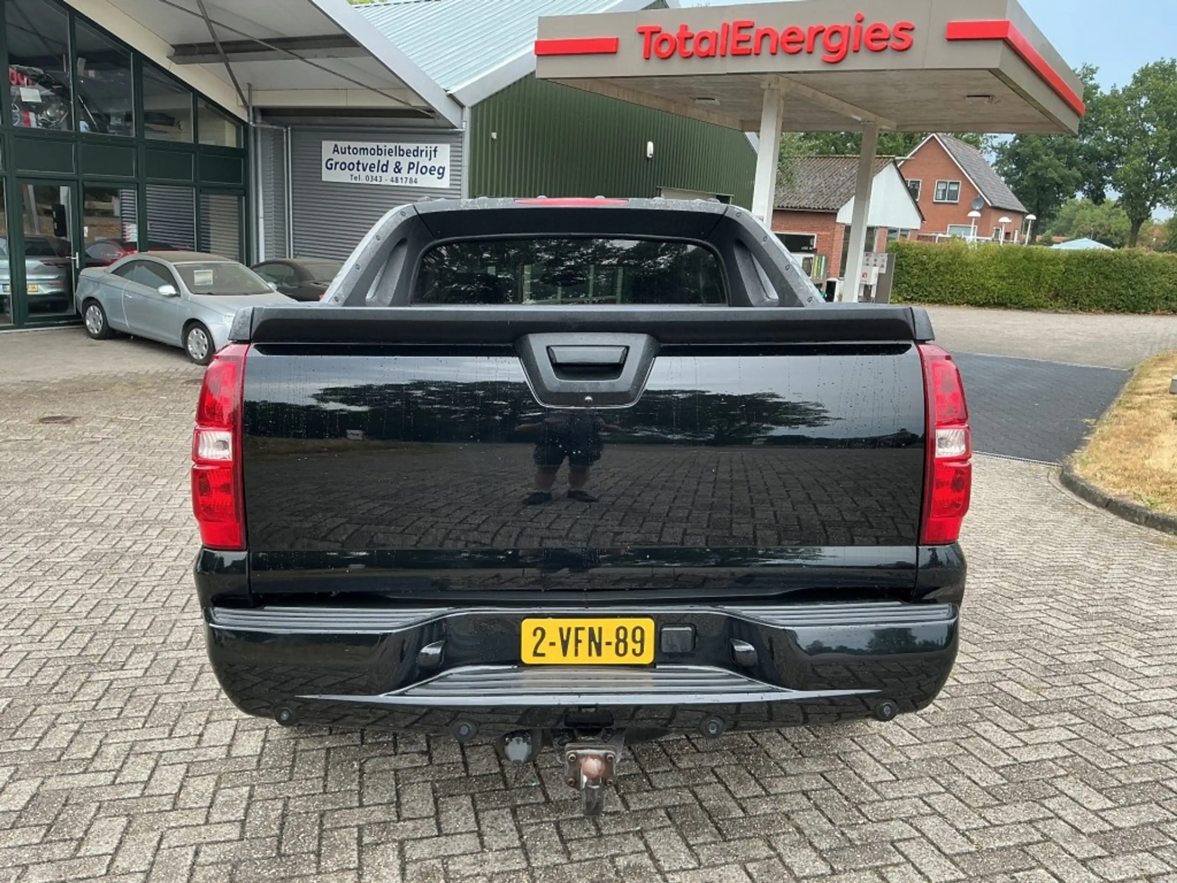 Chevrolet Avalanche - — photo 9