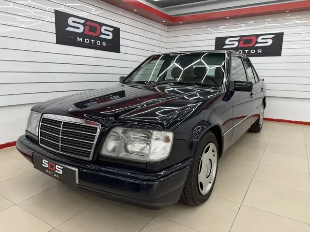Mercedes-Benz E 200