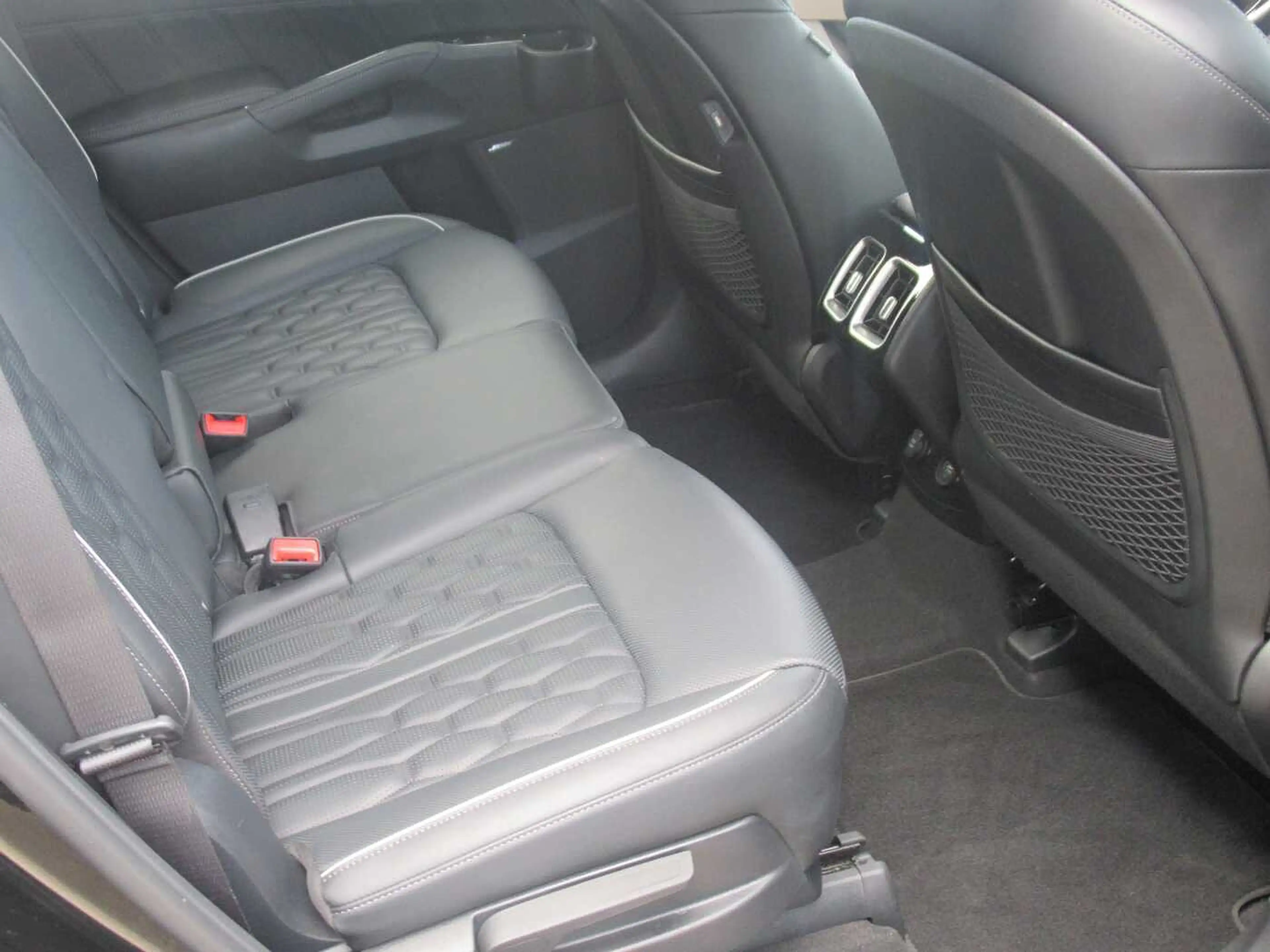 Kia Sorento AWD Platinum — photo 15