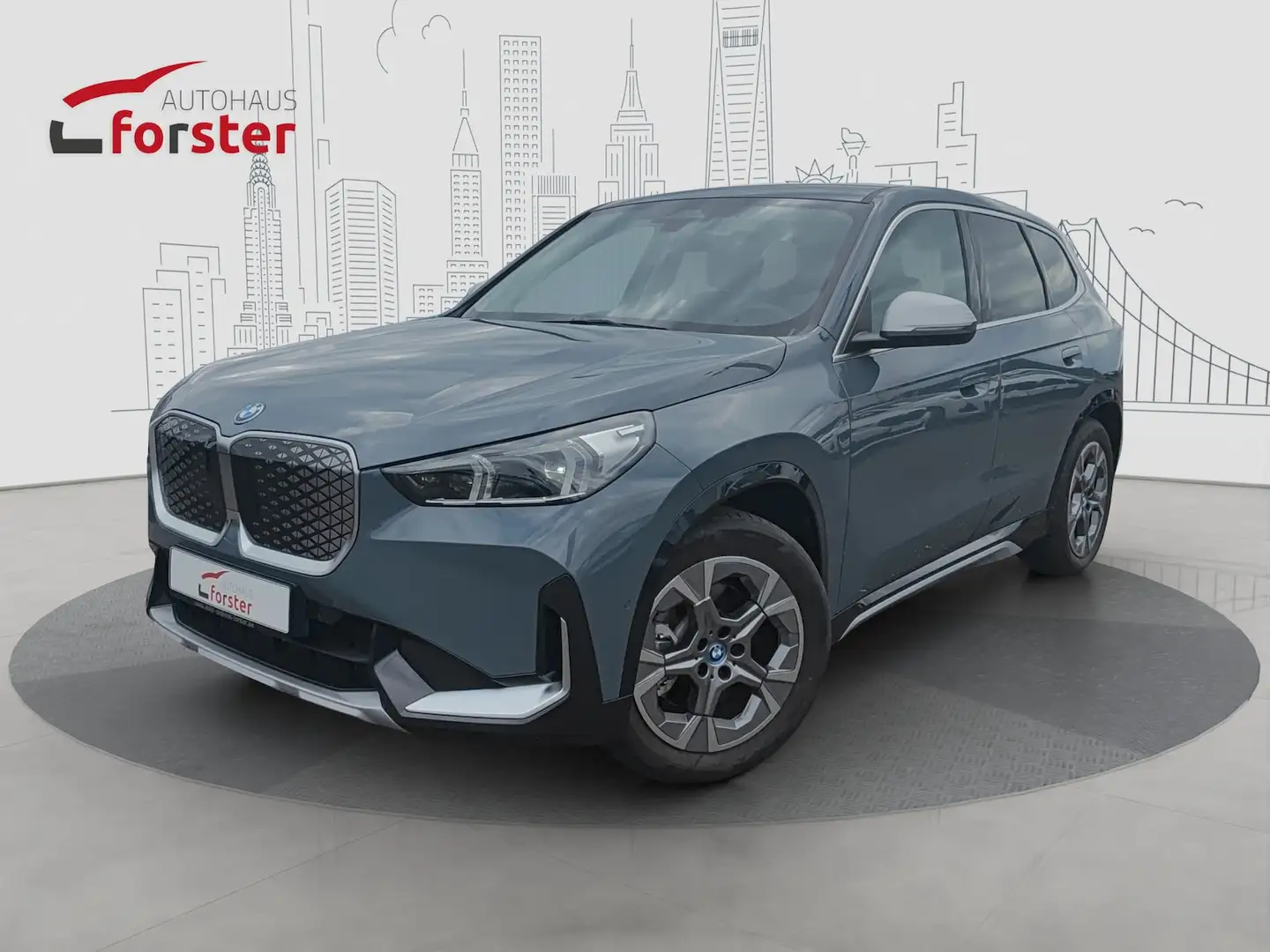 BMW iX1 30 xDrive xLine Kamera AHK Keyless Gris - 1
