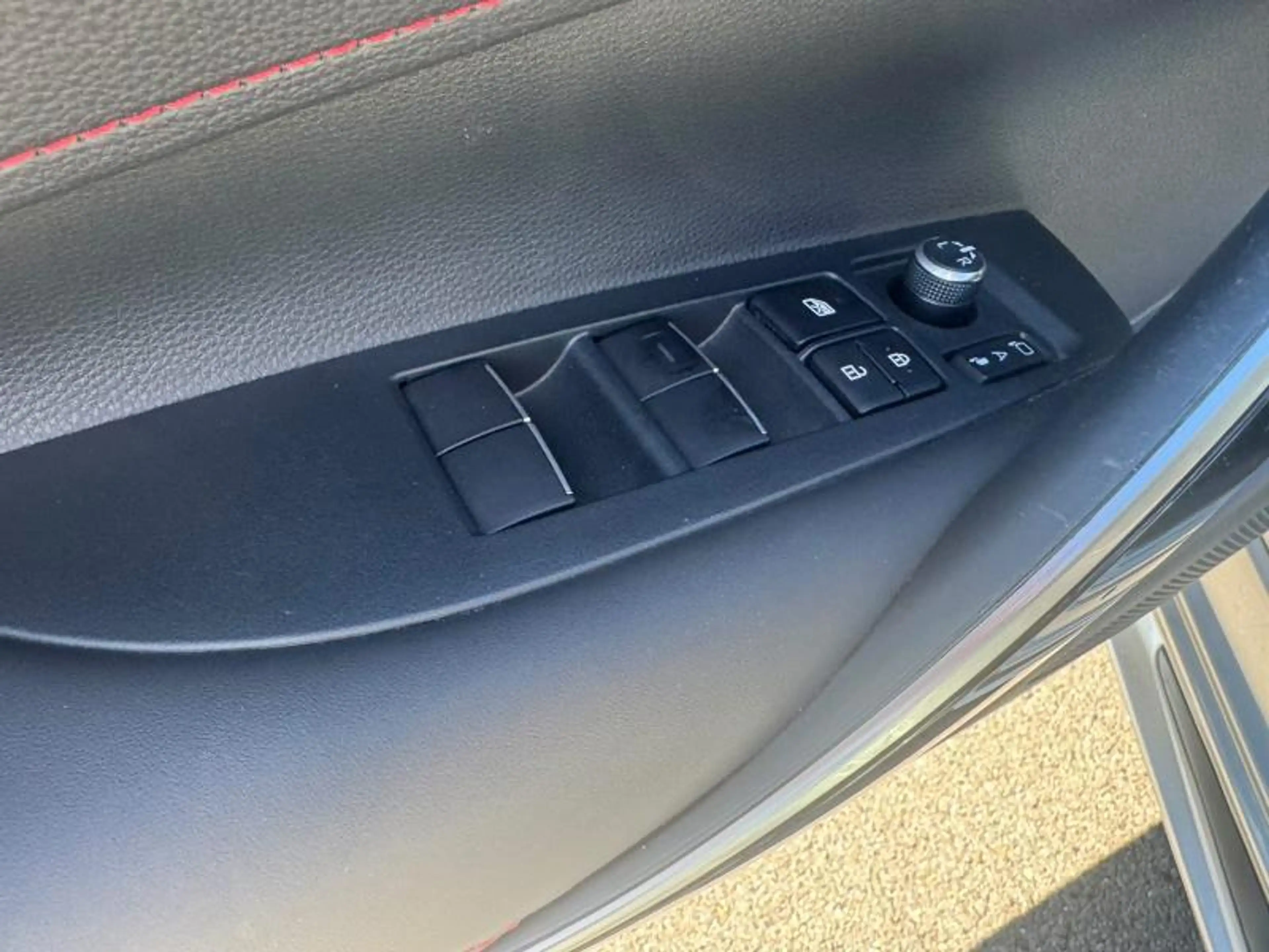 Toyota Corolla Touring Sports 1.8 Hybrid CVT GR Sport — photo 11