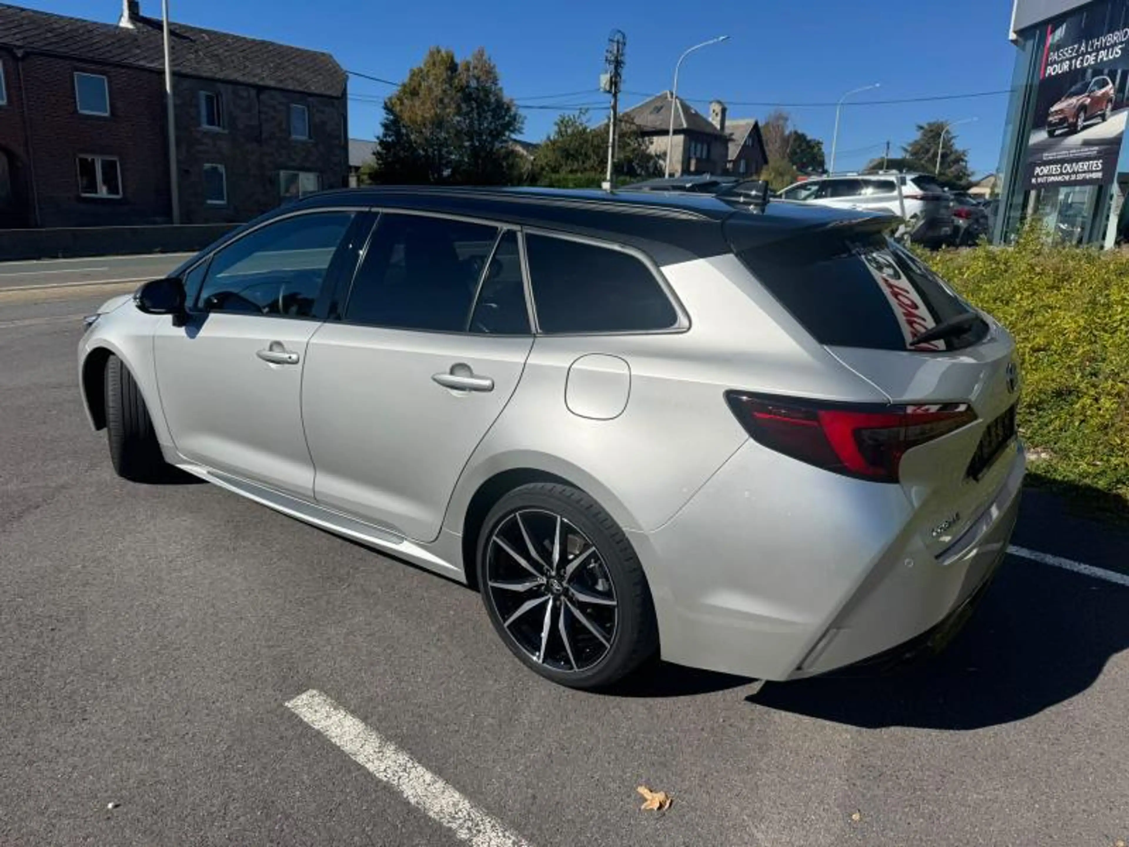 Toyota Corolla Touring Sports 1.8 Hybrid CVT GR Sport — photo 2