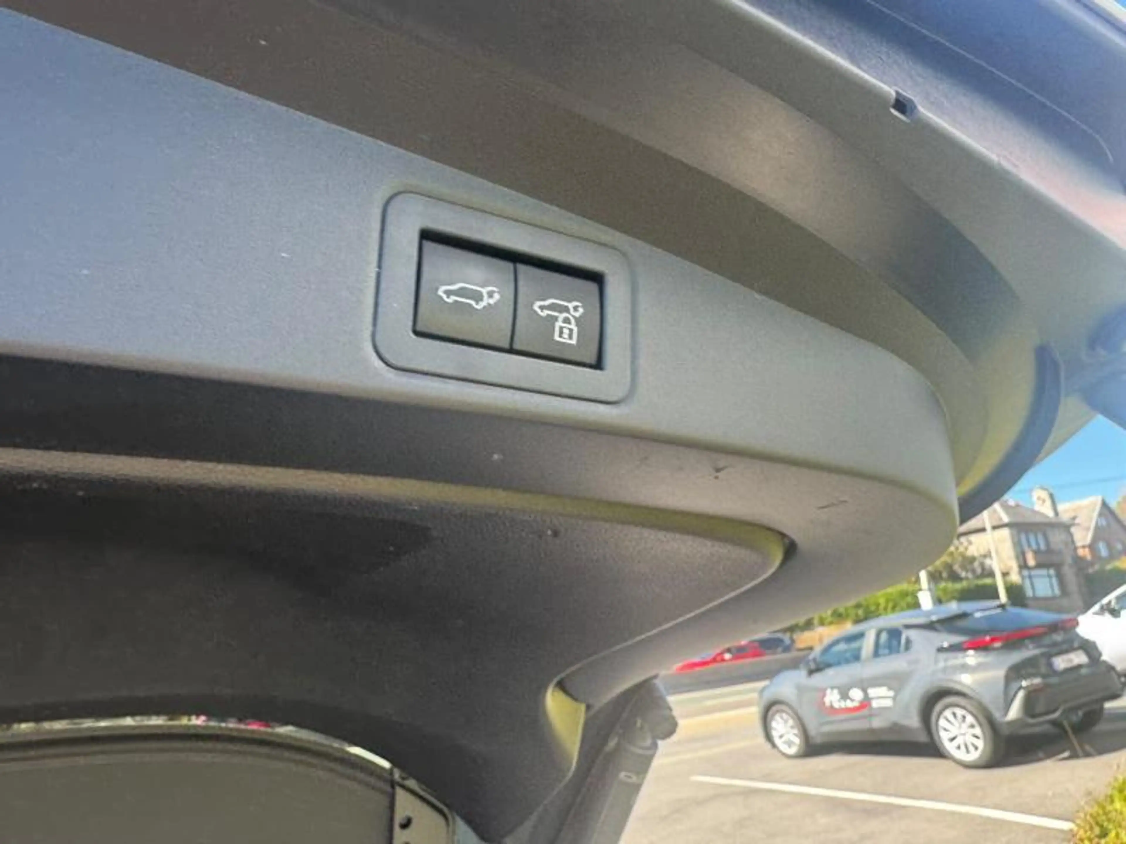 Toyota Corolla Touring Sports 1.8 Hybrid CVT GR Sport — photo 8