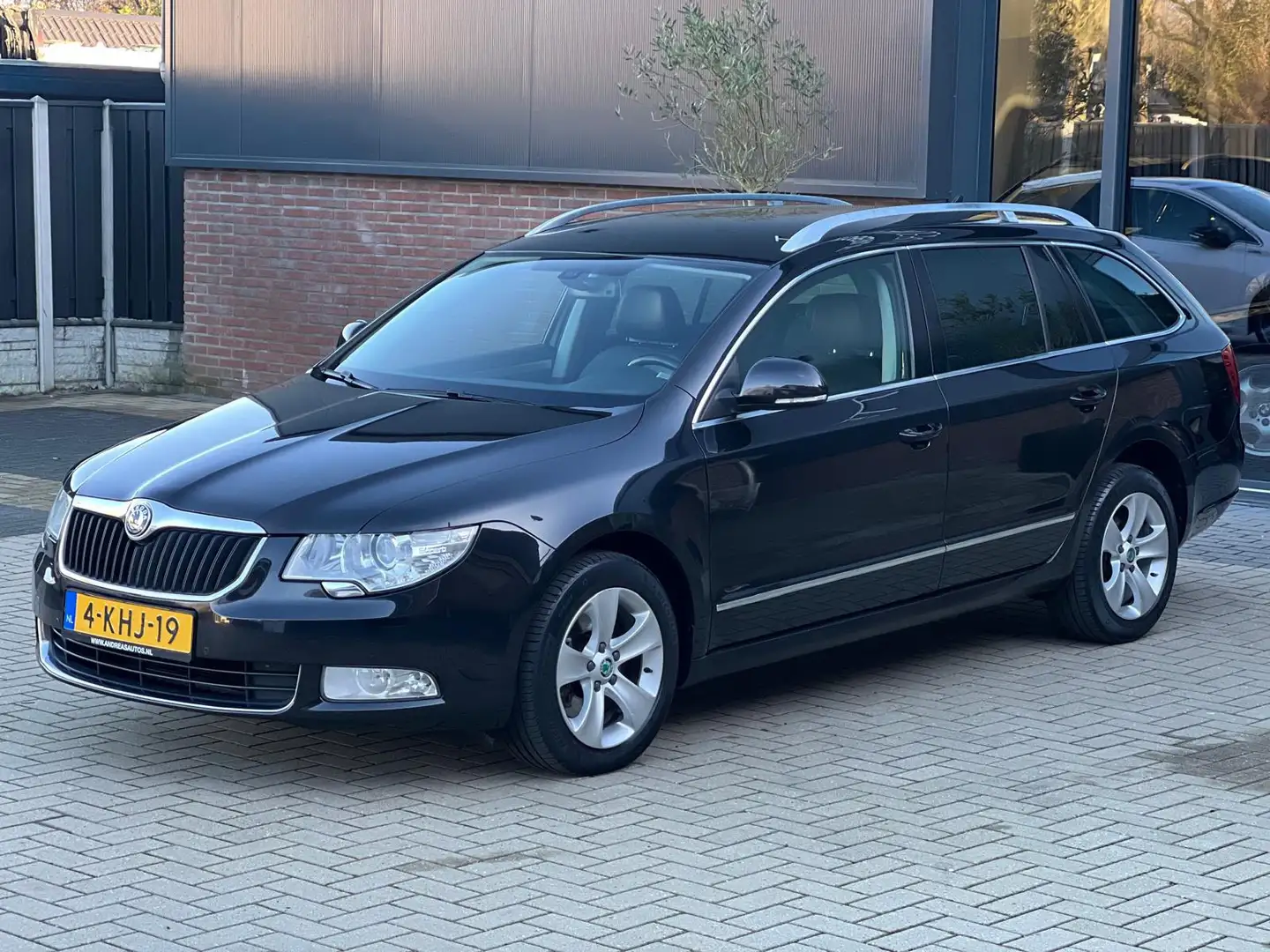Skoda Superb Combi 1.4 TSI 125 PK NIEUWSTAAT LEER NAVI CRUISE X Zwart - 1