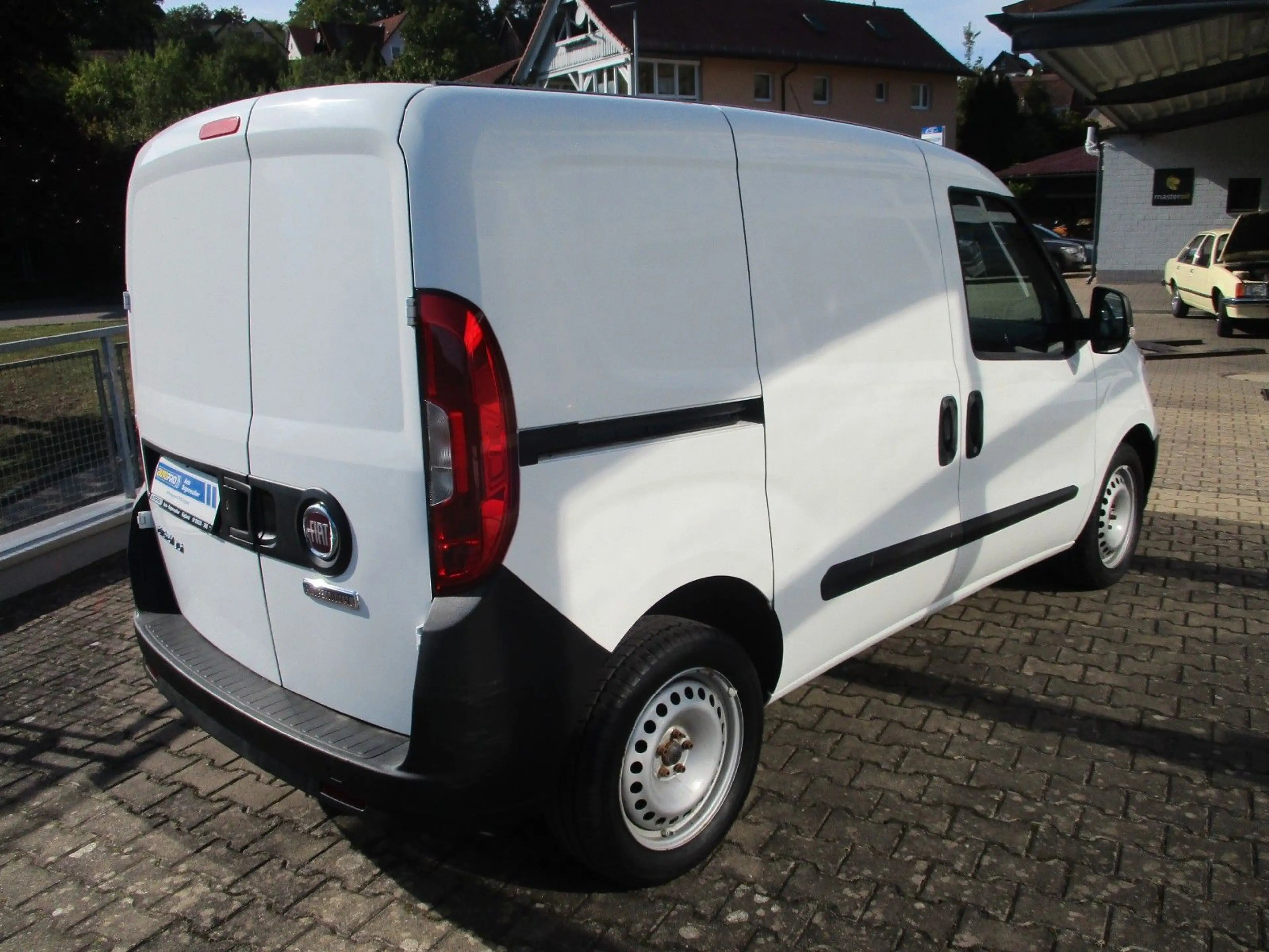 Fiat Doblo Doblò Basis Kasten+Trenngitter+HU neu — photo 8