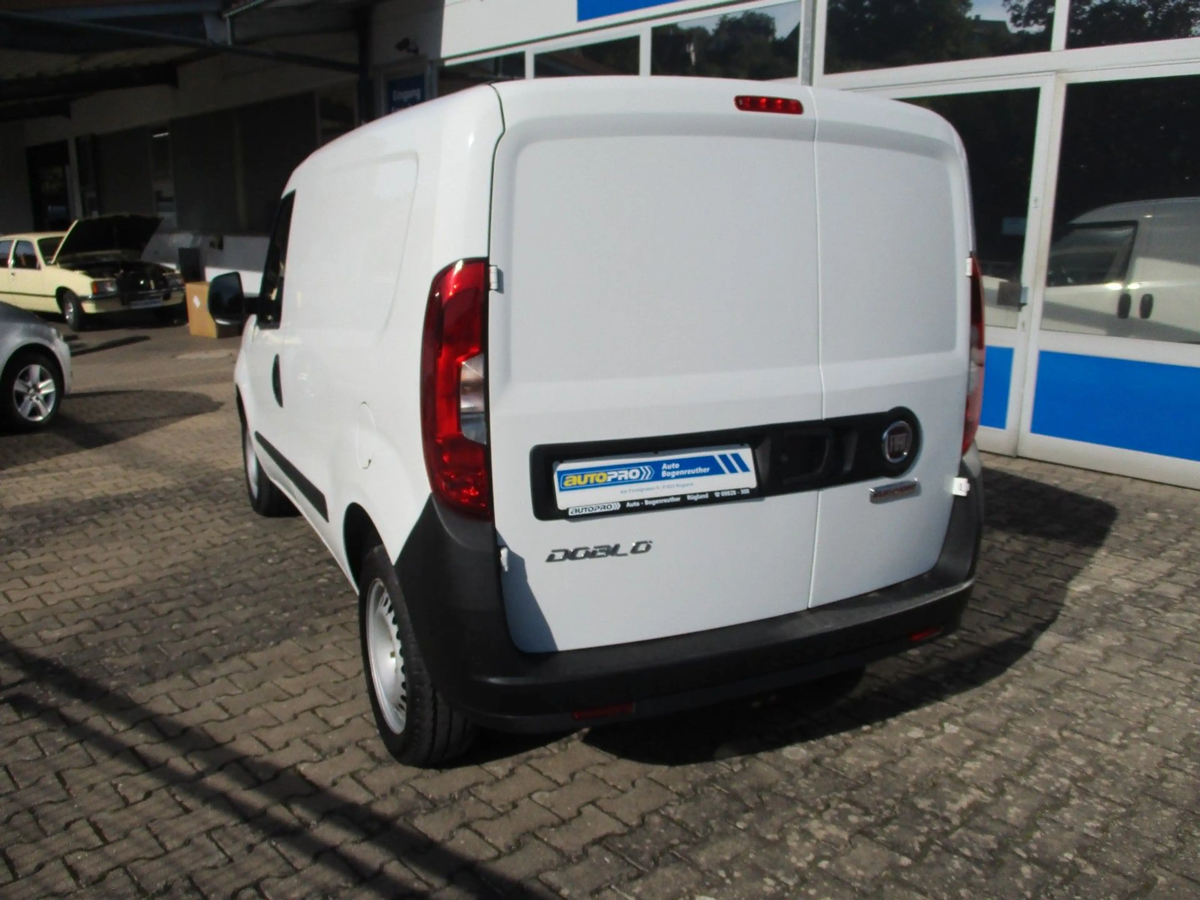 Fiat Doblo Doblò Basis Kasten+Trenngitter+HU neu — photo 4