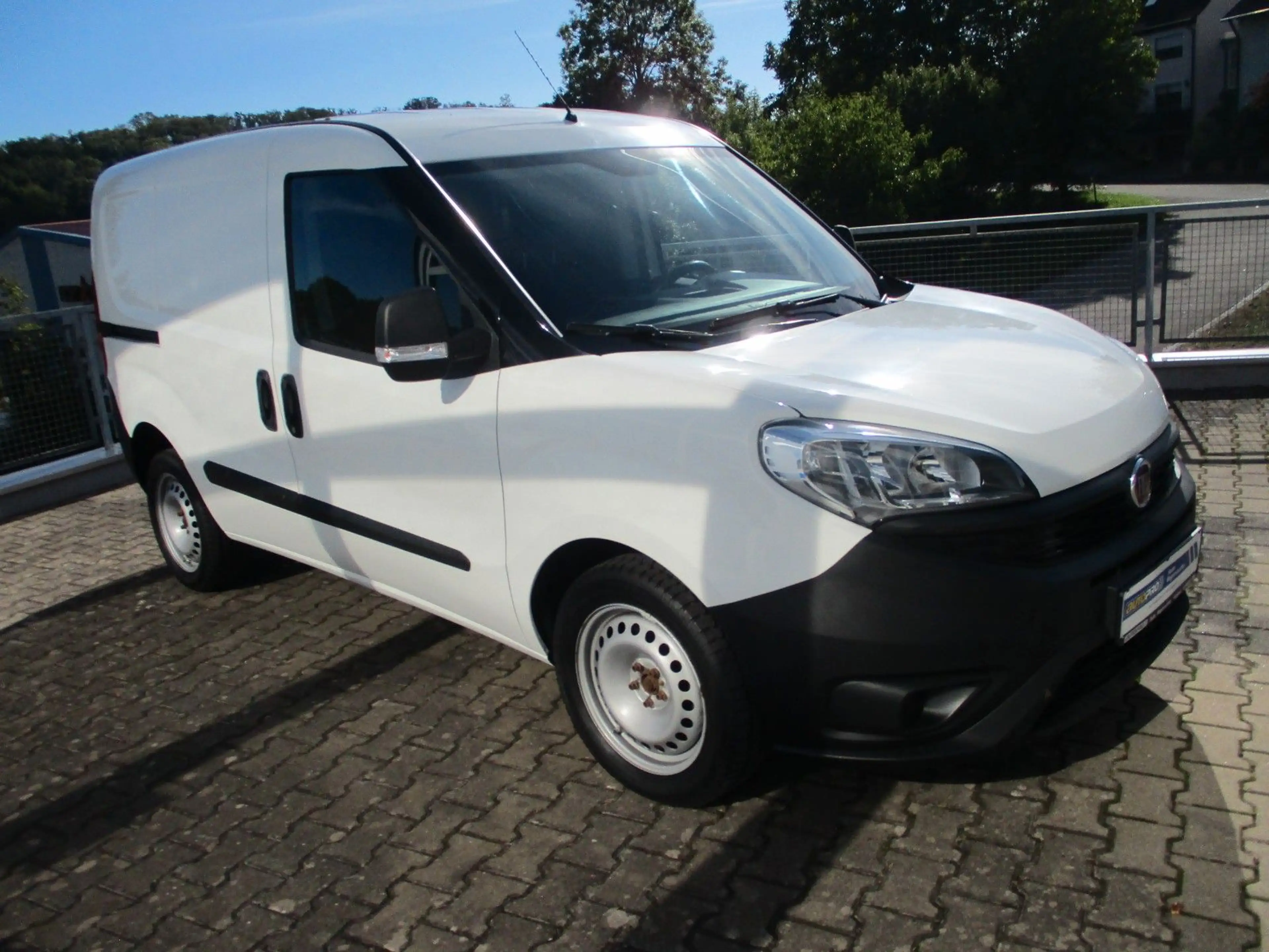 Fiat Doblo Doblò Basis Kasten+Trenngitter+HU neu — photo 3