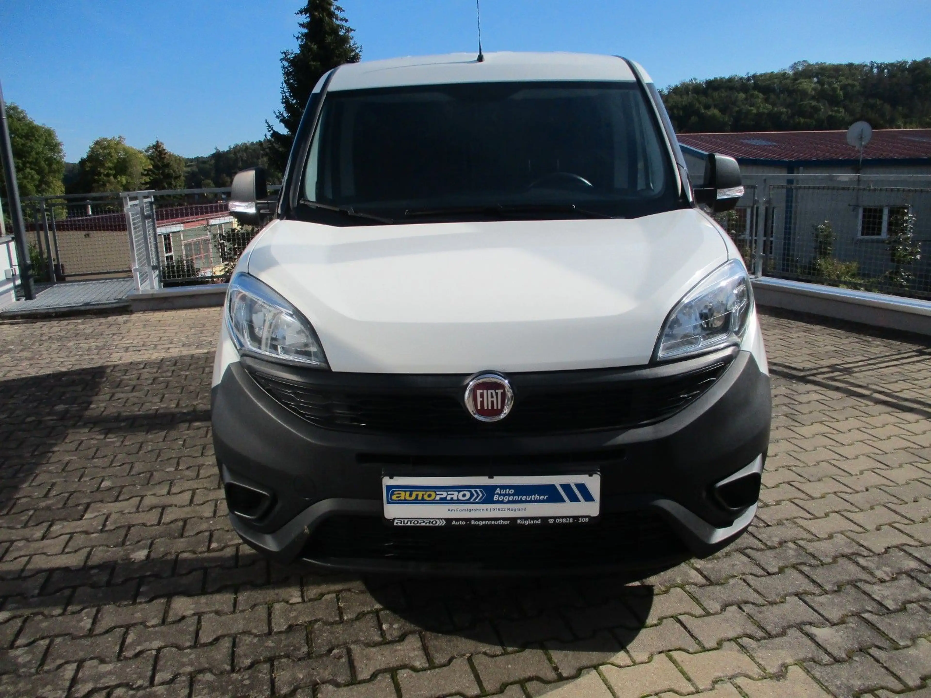 Fiat Doblo Doblò Basis Kasten+Trenngitter+HU neu — photo 2
