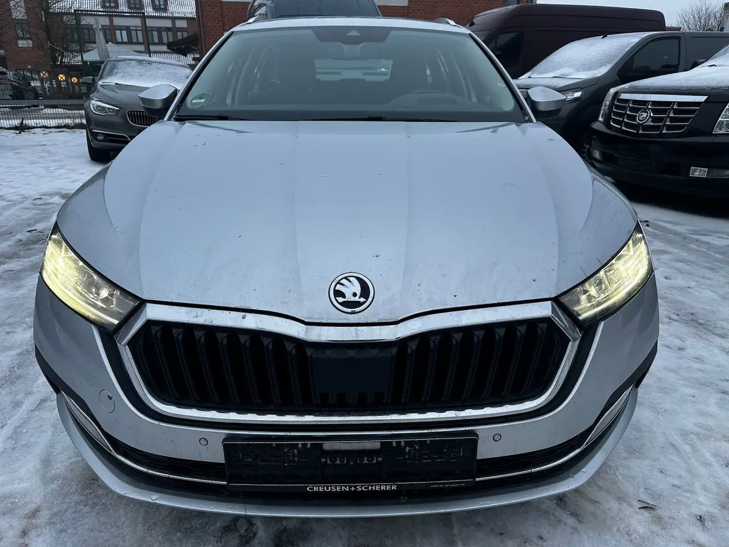 Skoda Octavia 2,0 TDI Memory*Headup*Stand*Winkel*Ahk Grau - 2