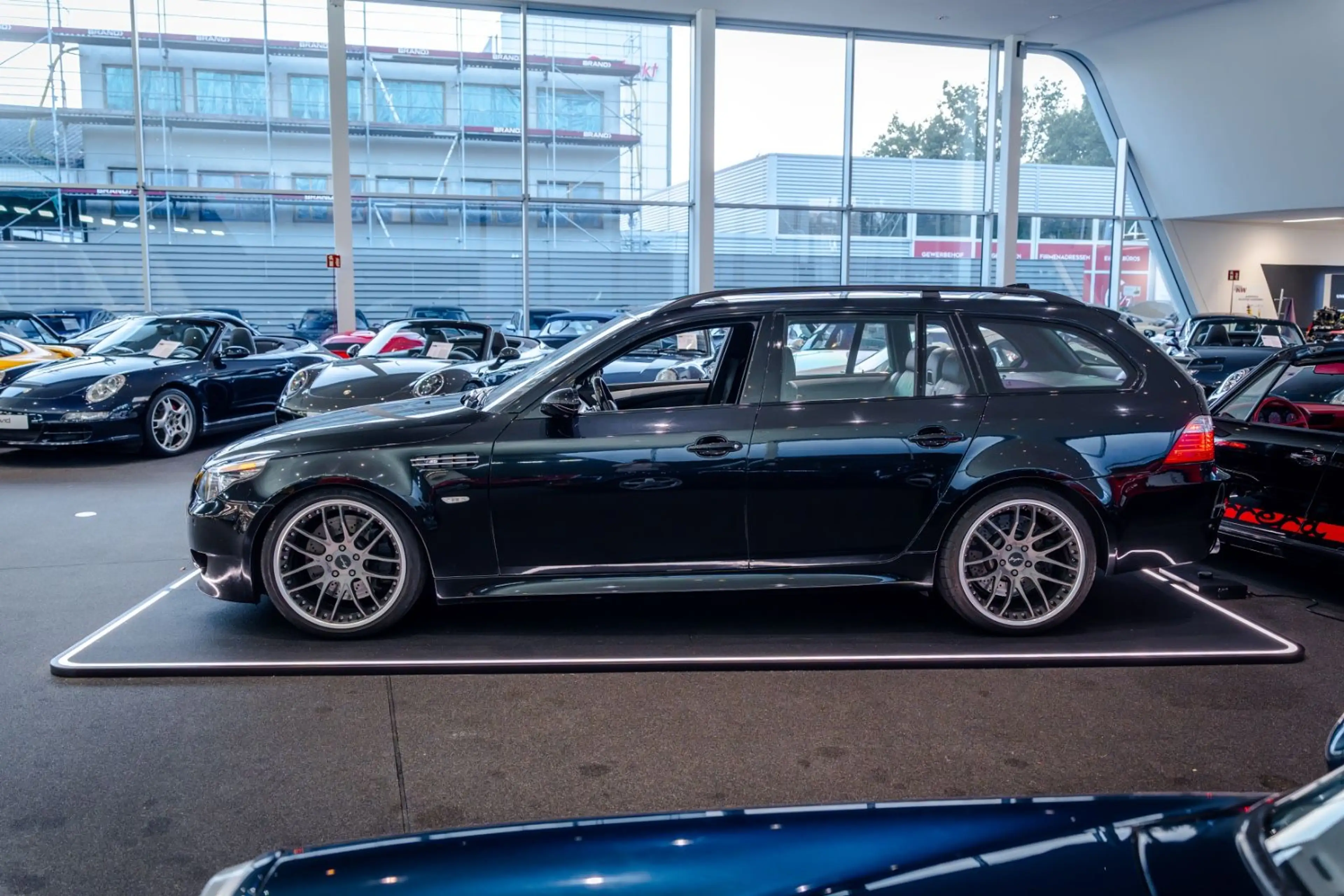 BMW M5 Touring*Deutsch*Unfallfrei*Motor revidiert* — photo 5