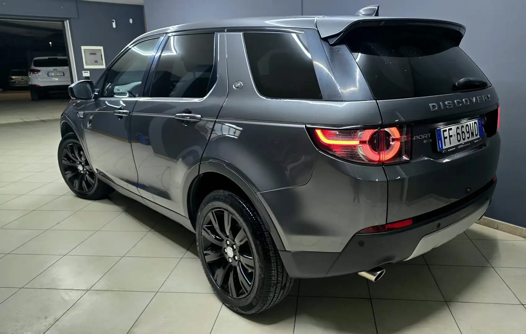 Land Rover Discovery Sport 2.0 SD4 HSE 180cv 4x4-GARANZIA 12 MESI Grigio - 2