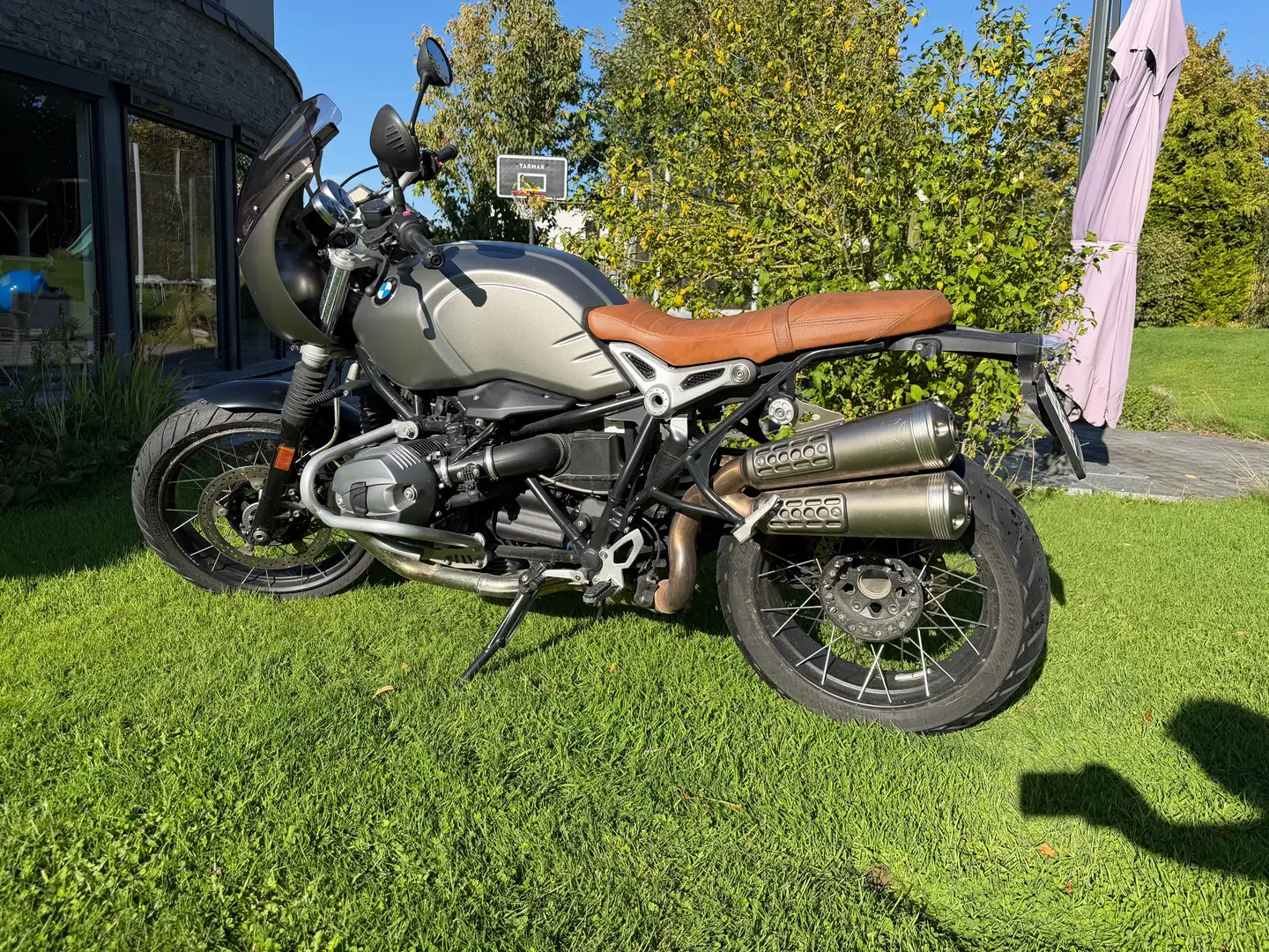 BMW R nineT Scrambler Gris - 2