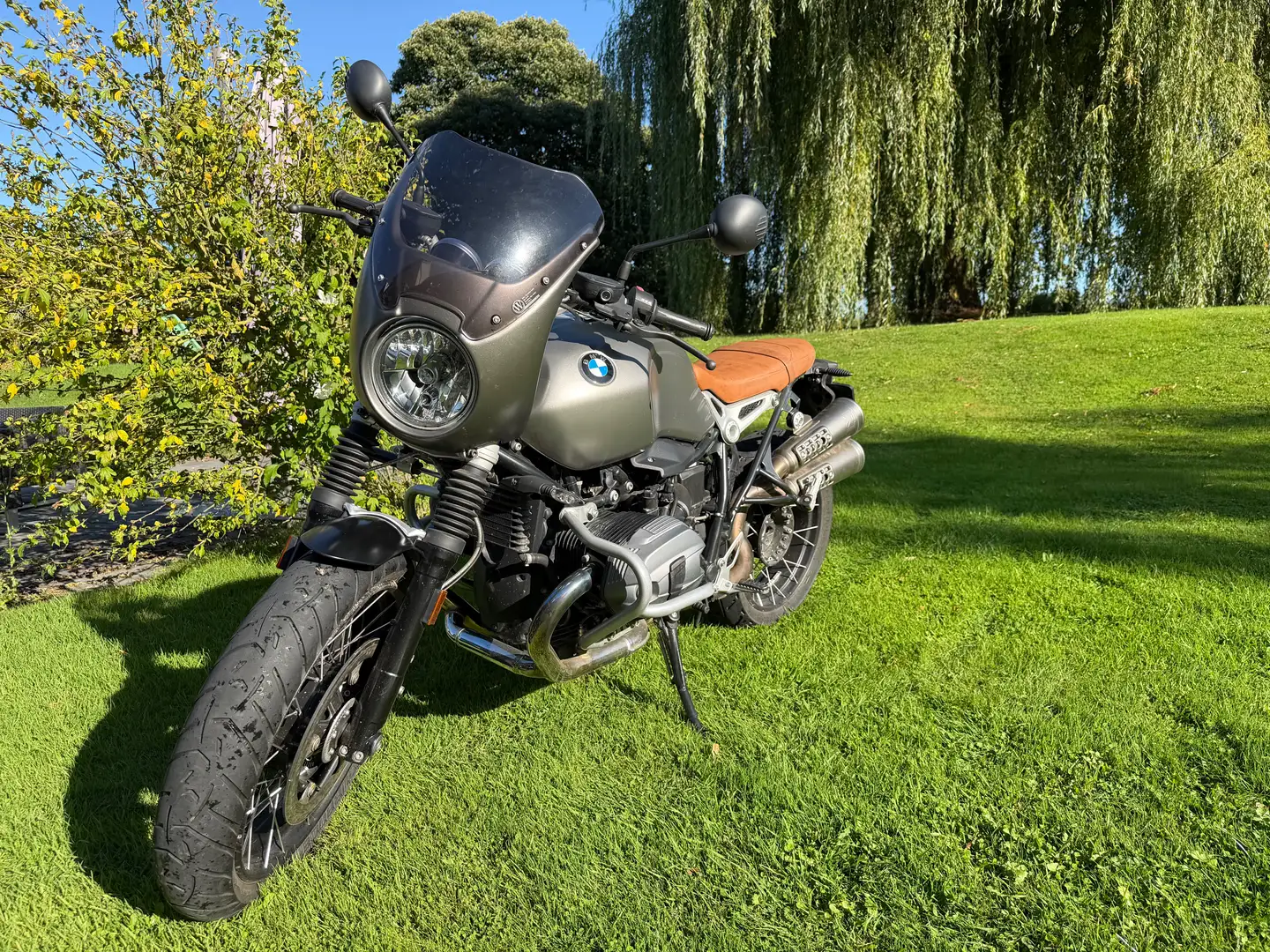 BMW R nineT Scrambler Gris - 1
