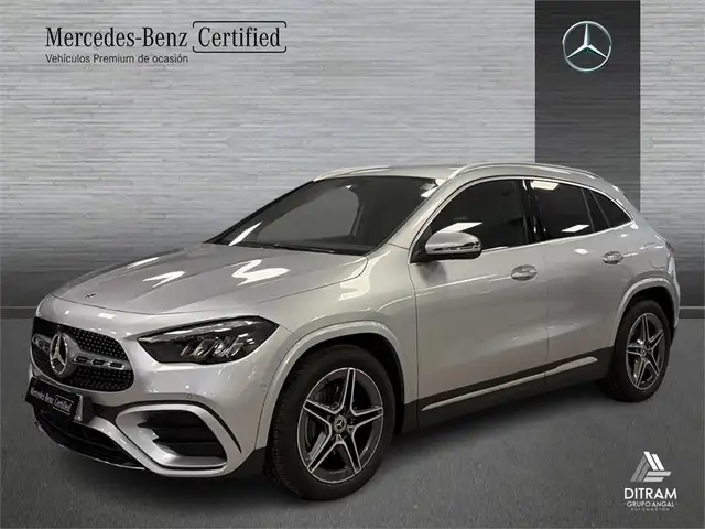 Mercedes-Benz GLA 200 D