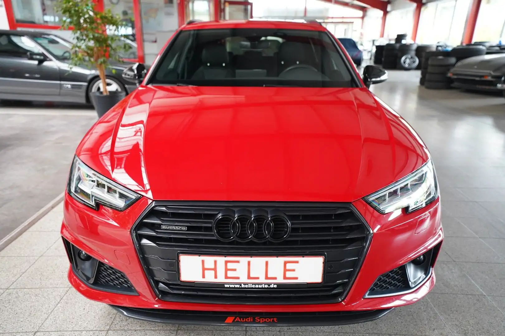 Audi A4 Avant 40 TDI S-line quattro sport*AHK+MATRIX Rot - 2