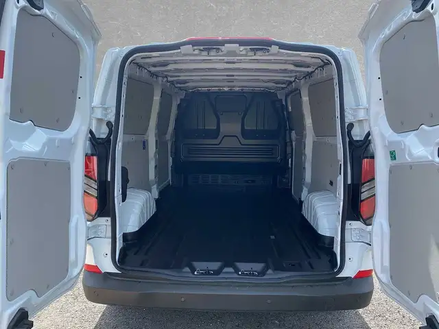 Ford Transit Custom view 10