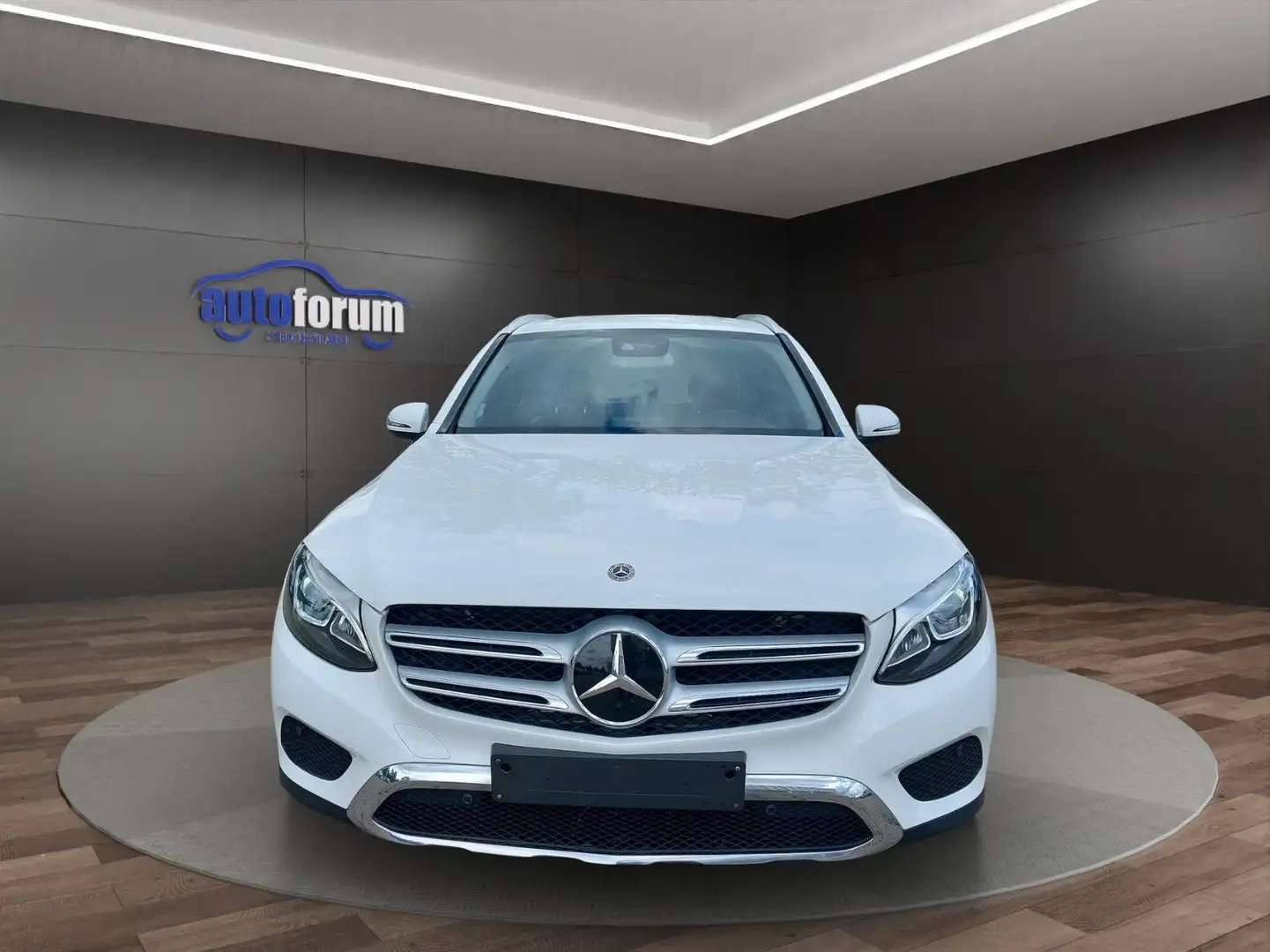Mercedes-Benz GLC 220 d 4Matic AMG°ACC°LED°AIRMATIC°NAVI Blanc - 2