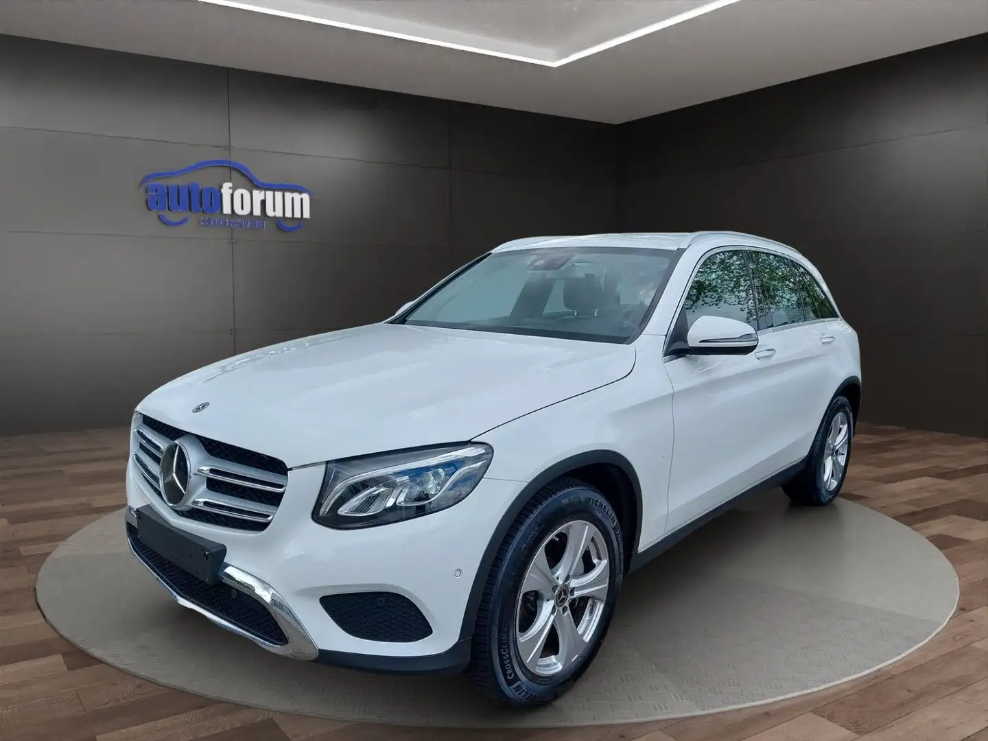 Mercedes-Benz GLC 220 d 4Matic AMG°ACC°LED°AIRMATIC°NAVI Blanc - 1