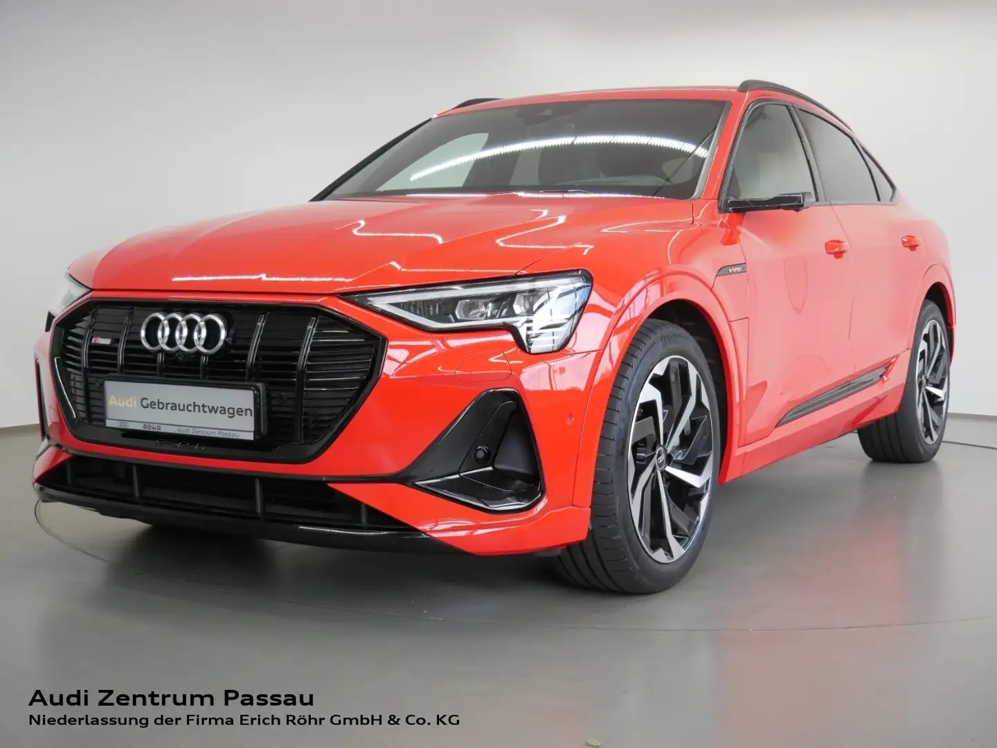 Audi e-tron Sportback 55 quattro S line MATRIX AHK PANO HEAD-U Rot - 1