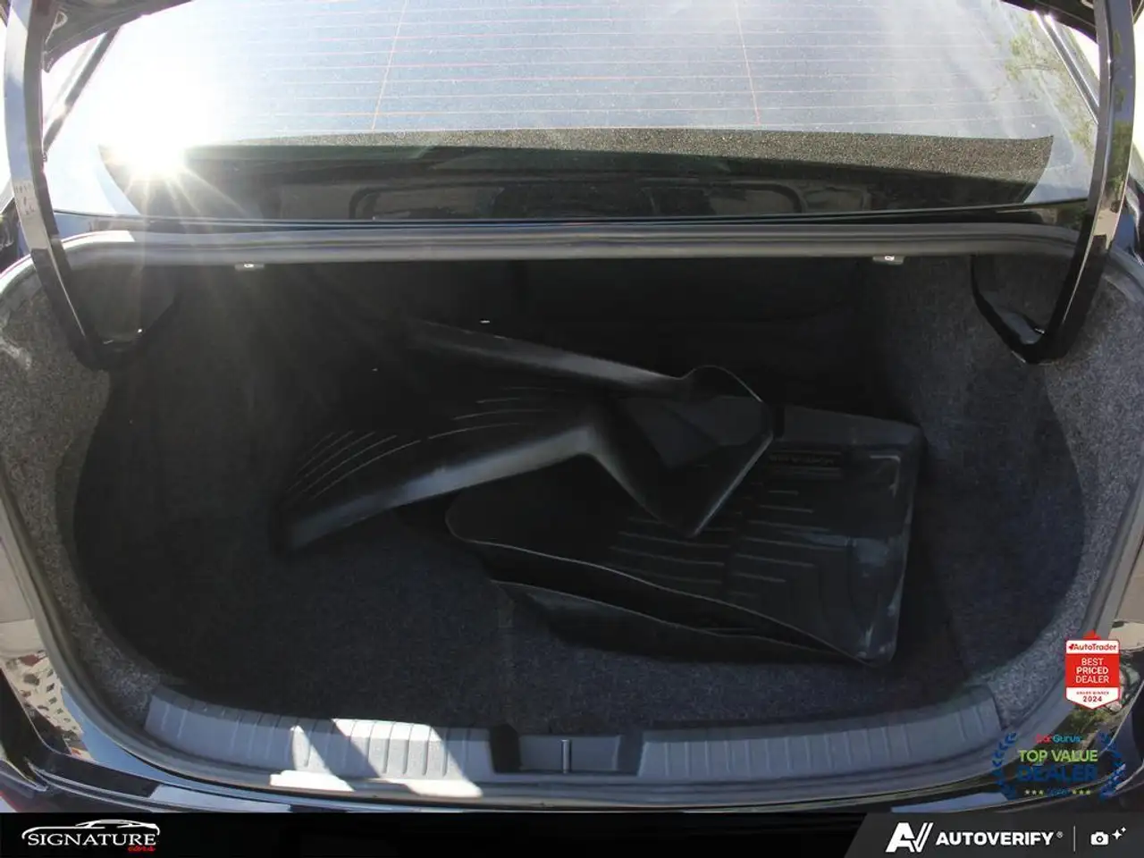Volkswagen Jetta снимка Volkswagen Jetta