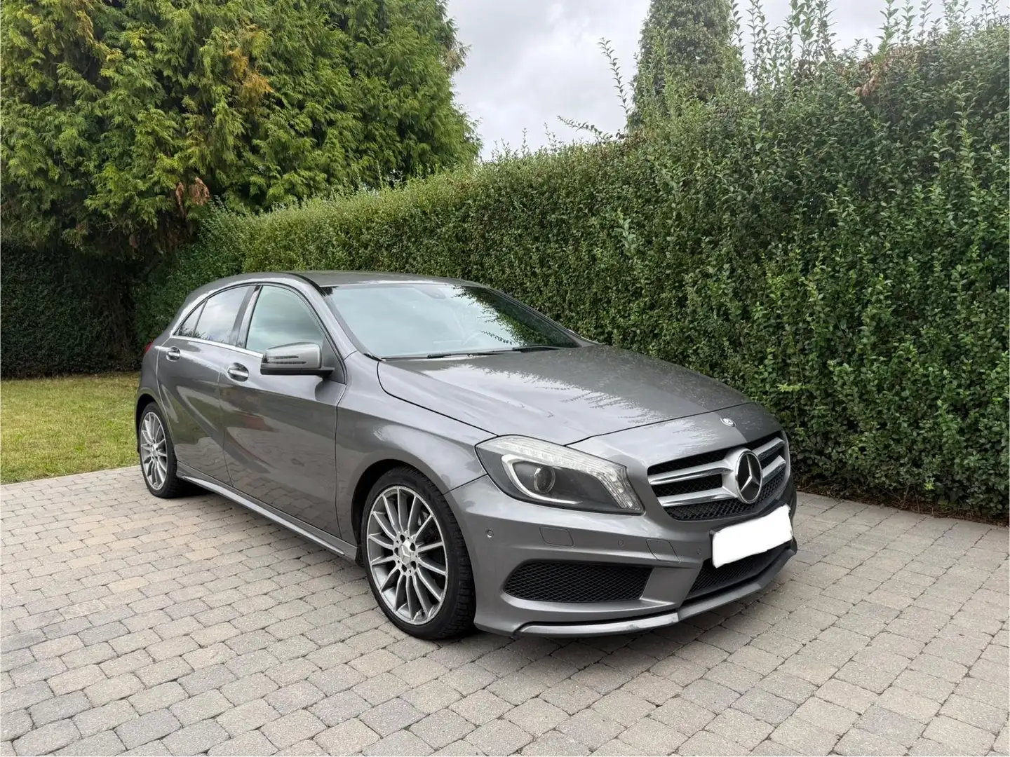 Mercedes-Benz A 180 A 180 CDI Pack AMG Grijs - 1