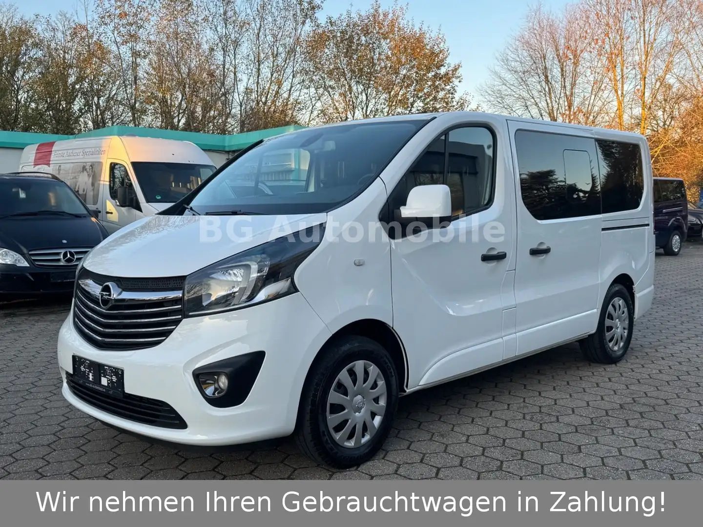 Opel Vivaro B Kasten/Kombi Combi+ 9 SITZER*EURO 6 * Blanc - 1