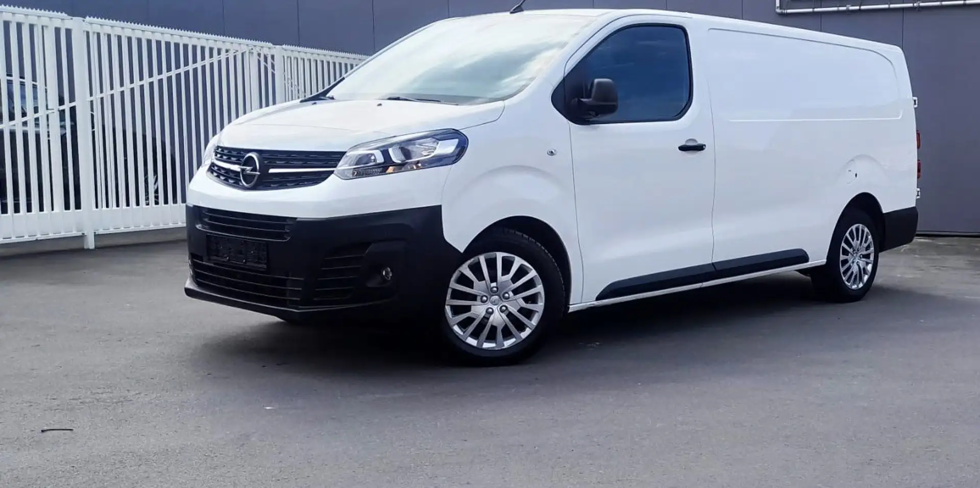 Opel Vivaro 2.0 Dti   L3    PDC - ANDROID/APPLE-AIRCO Wit - 1