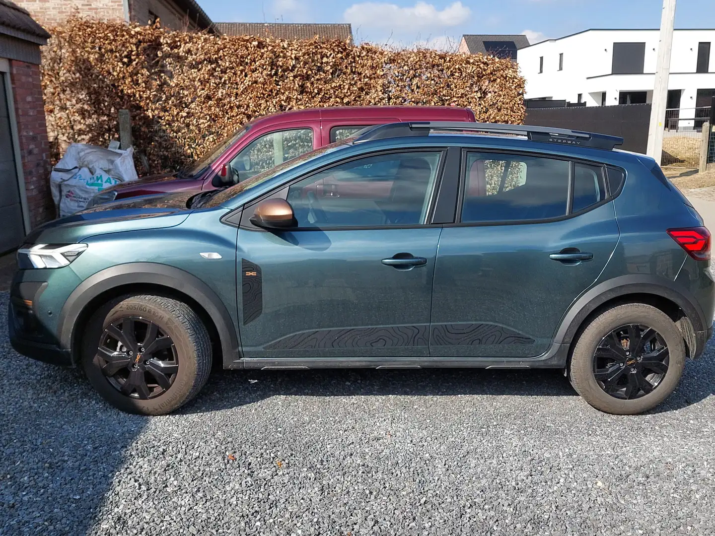 Dacia Sandero Sandero Stepway TCe 100 ECO-GExtreme Groen - 1