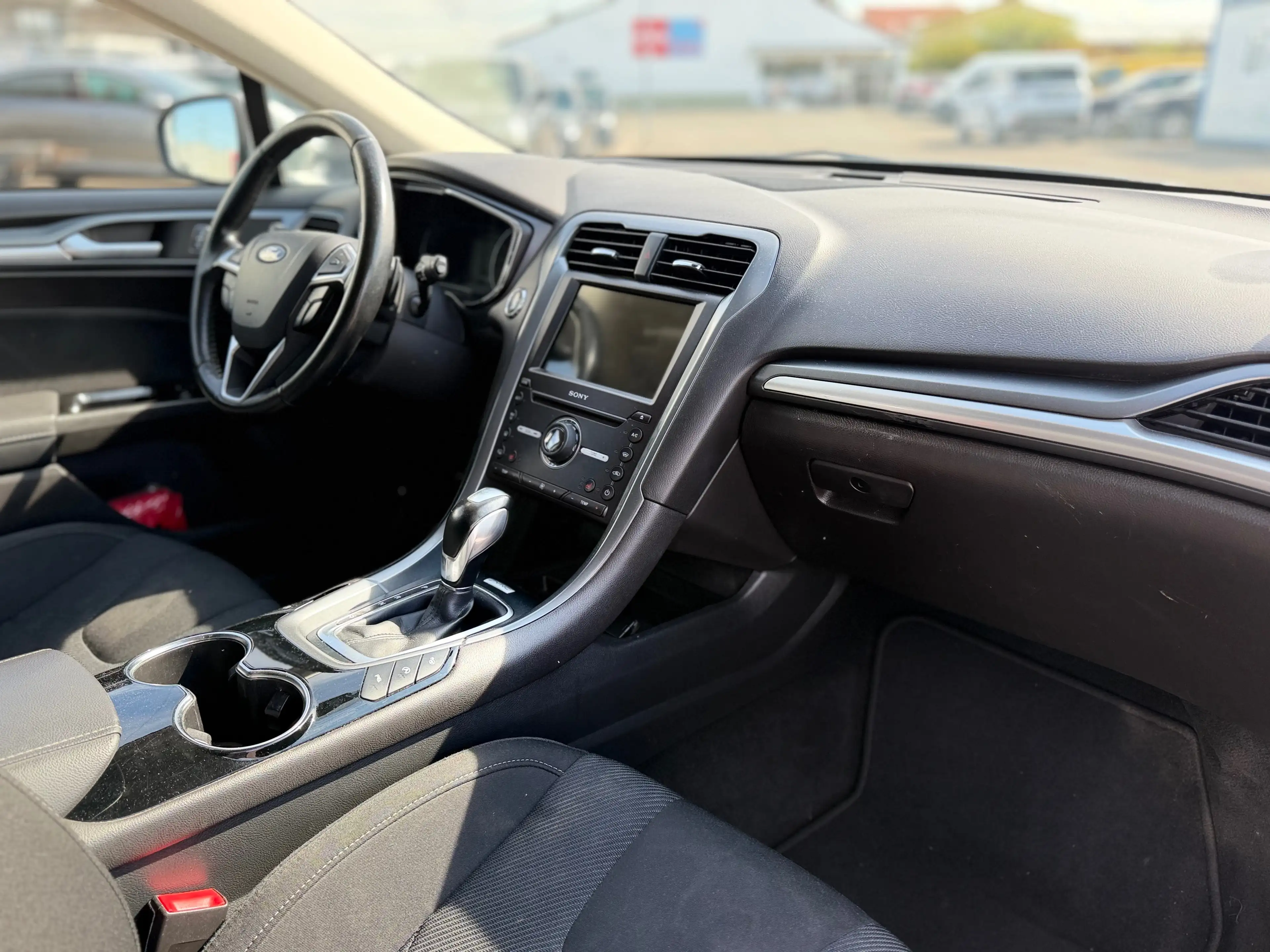 Ford Mondeo Titanium — photo 4