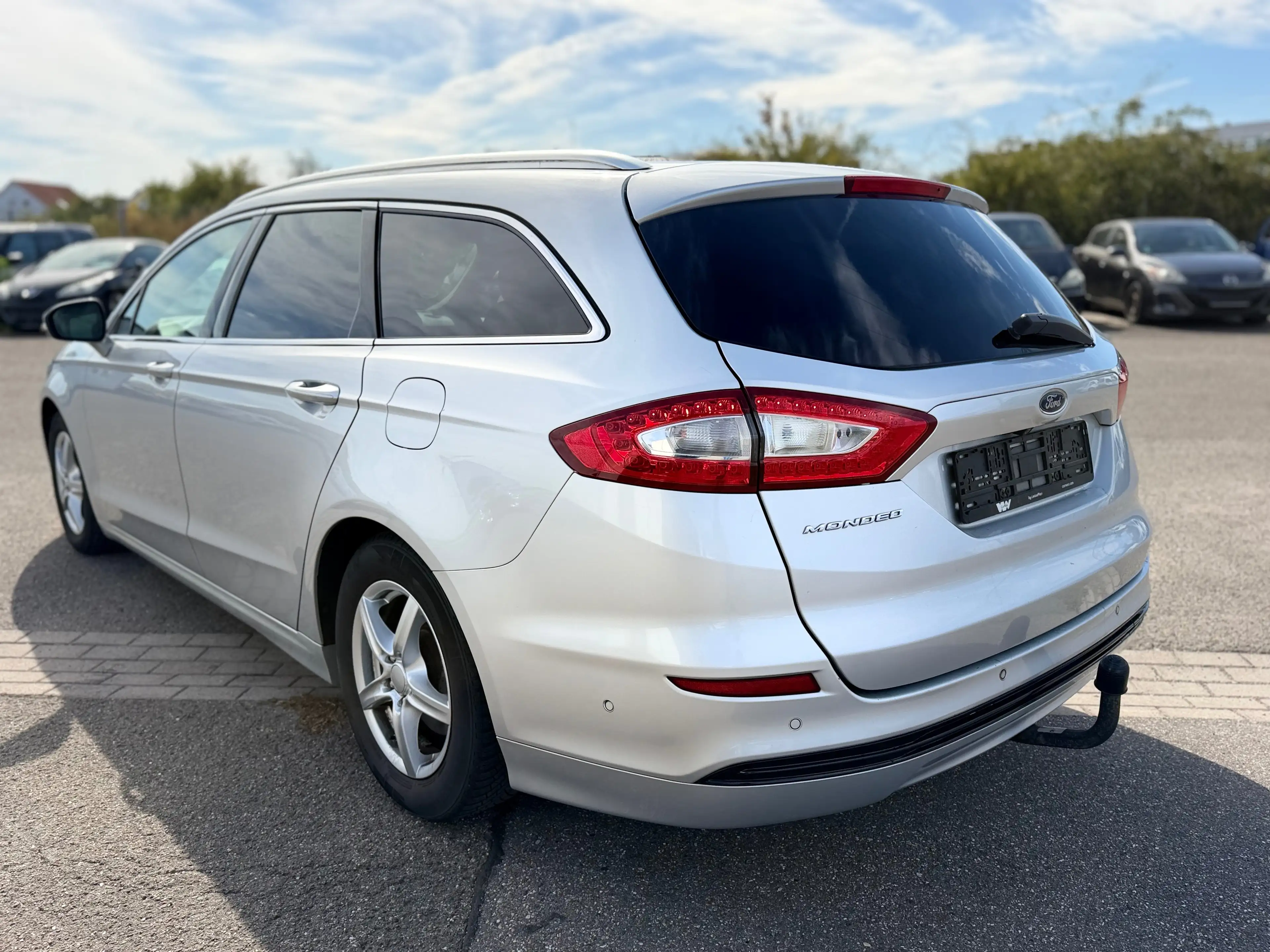 Ford Mondeo Titanium — photo 8