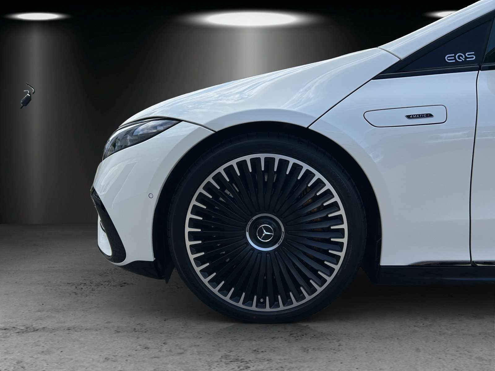 Mercedes-Benz EQS