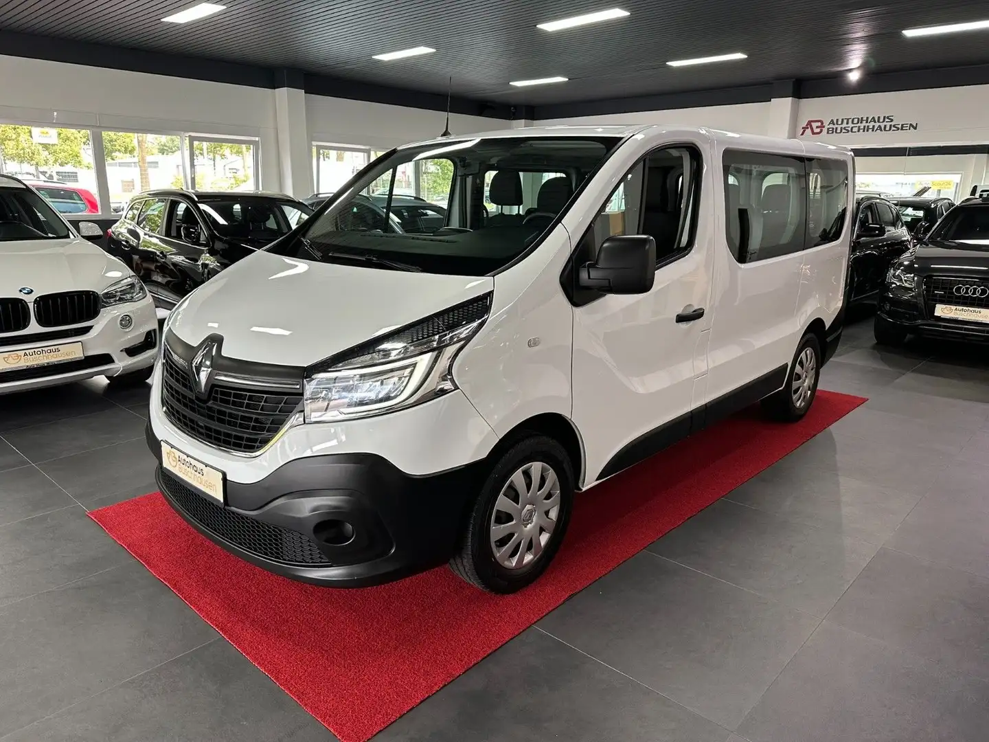 Renault Trafic 2.0dci Combi Life*9-Sitz*TÜV+InspNEU*Navi Weiß - 1