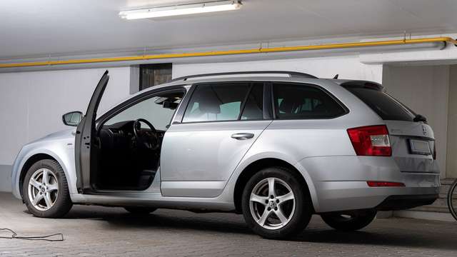 Imagine Skoda Octavia Octavia Combi 2.0 TDI (Green tec) DSG Ambition